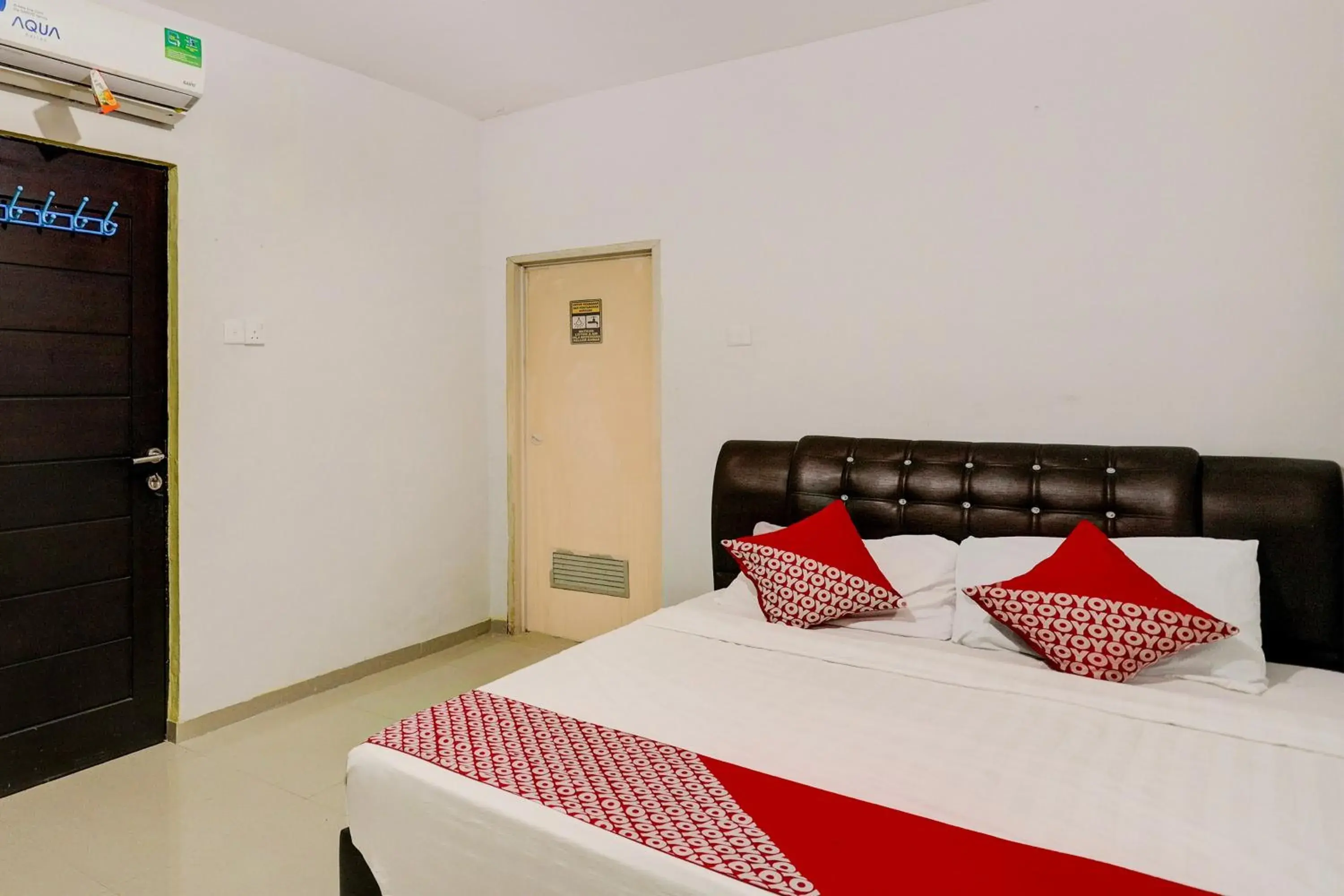 Deluxe Double Room in Hotel O Sir Homestay Deluxe Double Room in Hotel O Sir Homestay