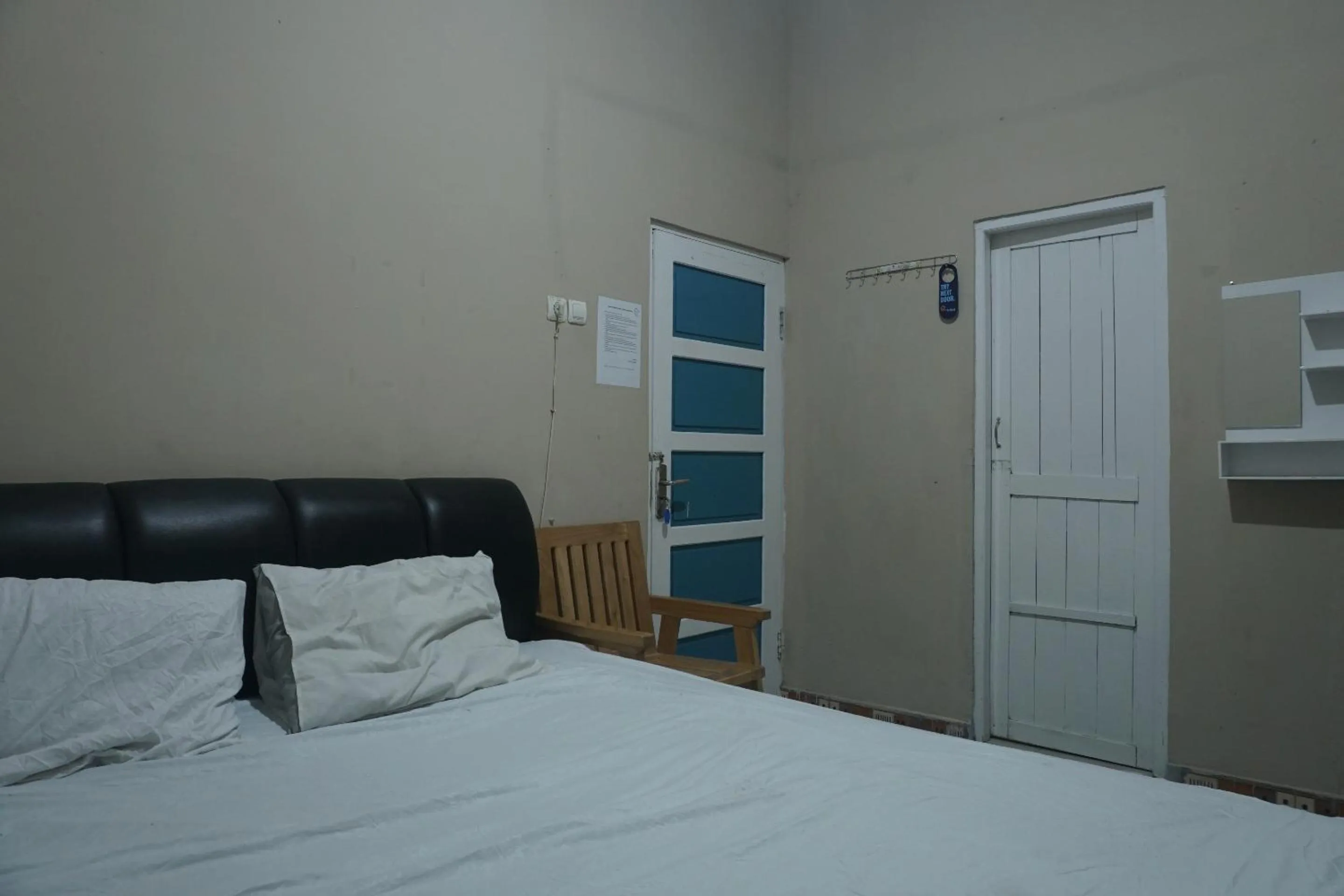 Bedroom, Bed in Hotel O Gr Kost Kaladan