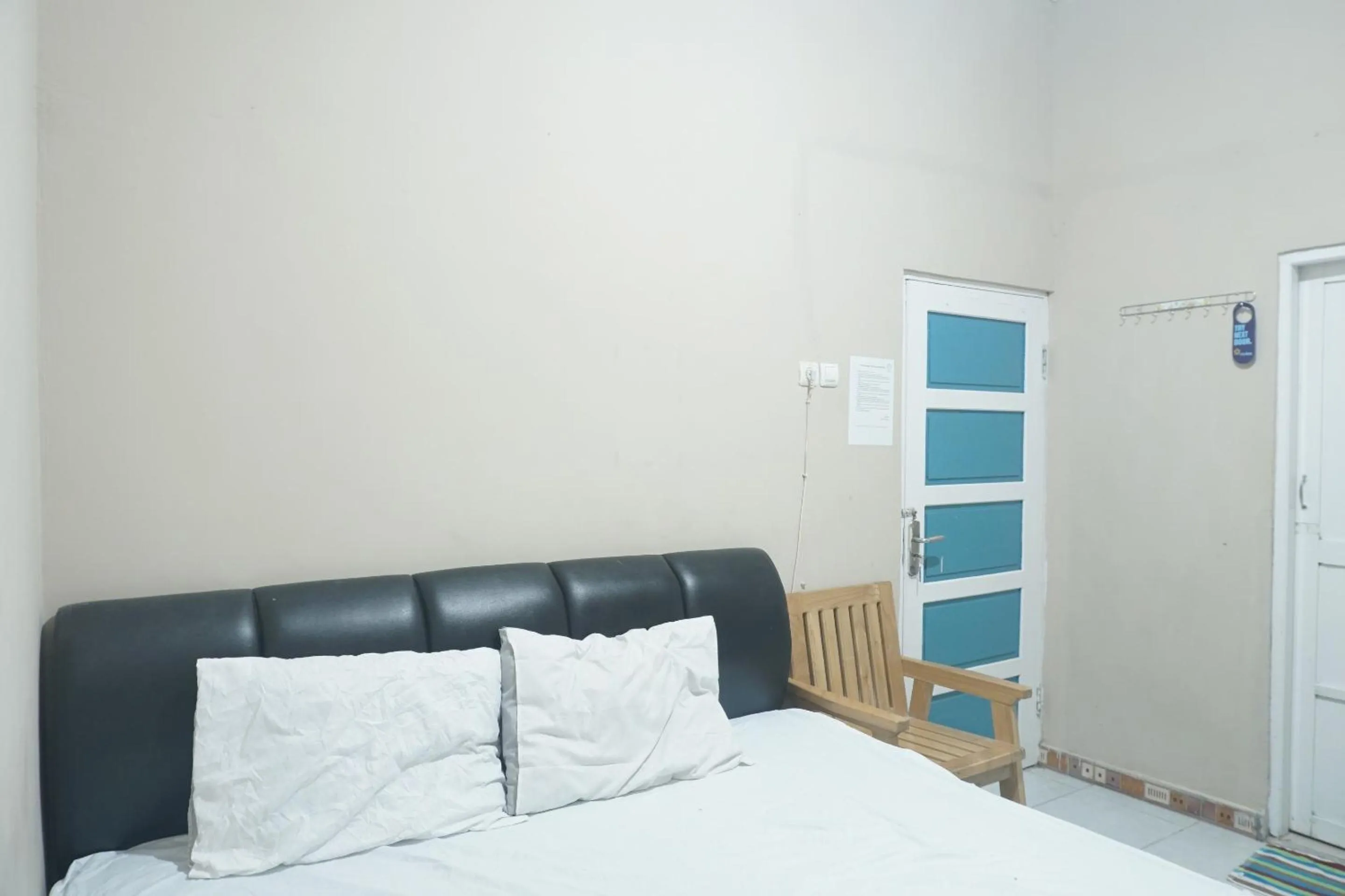 Bedroom, Bed in Hotel O Gr Kost Kaladan