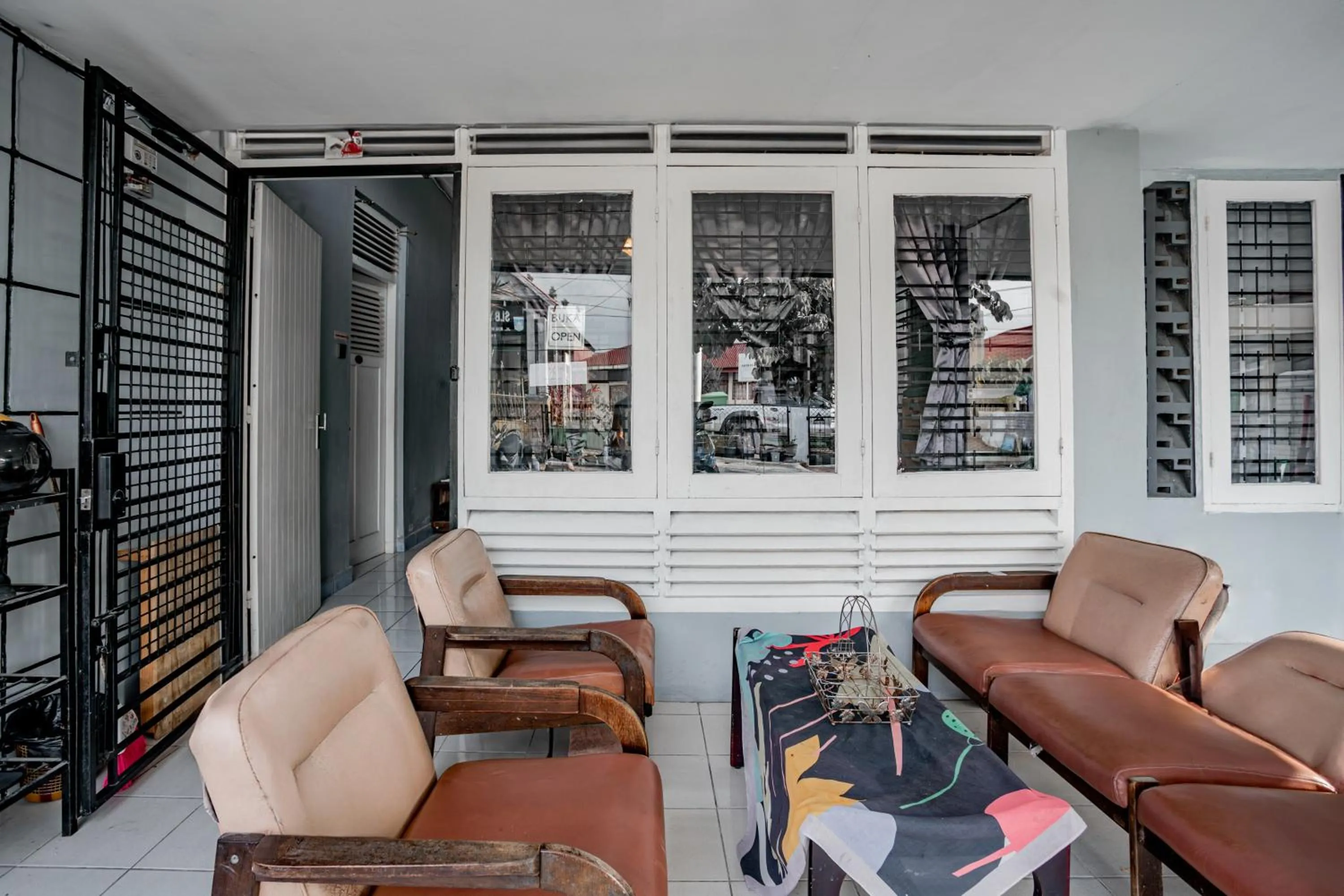 Lobby or reception in SUPER OYO Gandaria Guest House Near Masjid Raya Sumatera Barat