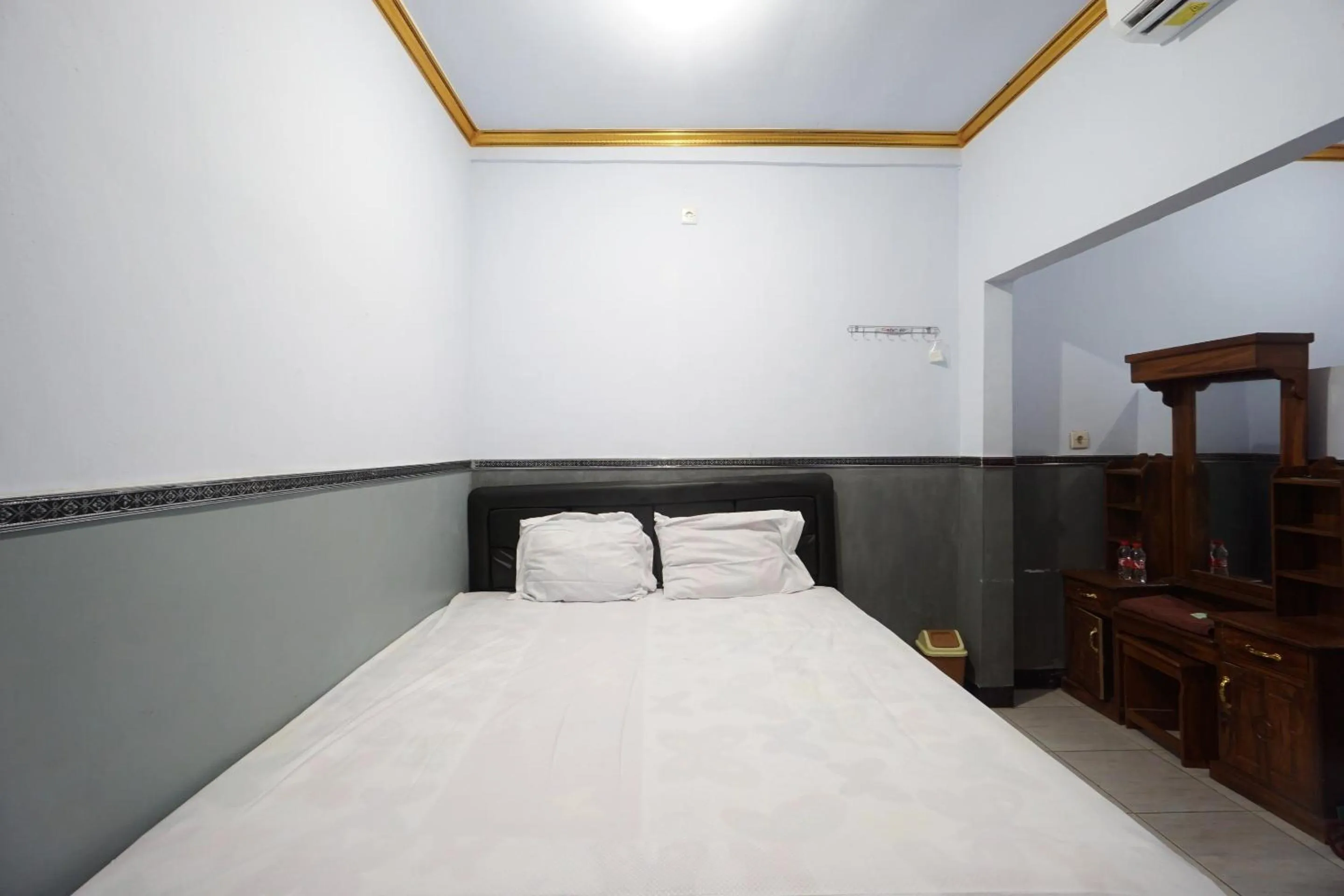 Bedroom, Bed in OYO 93628 Scorpion Guest House & Beach
