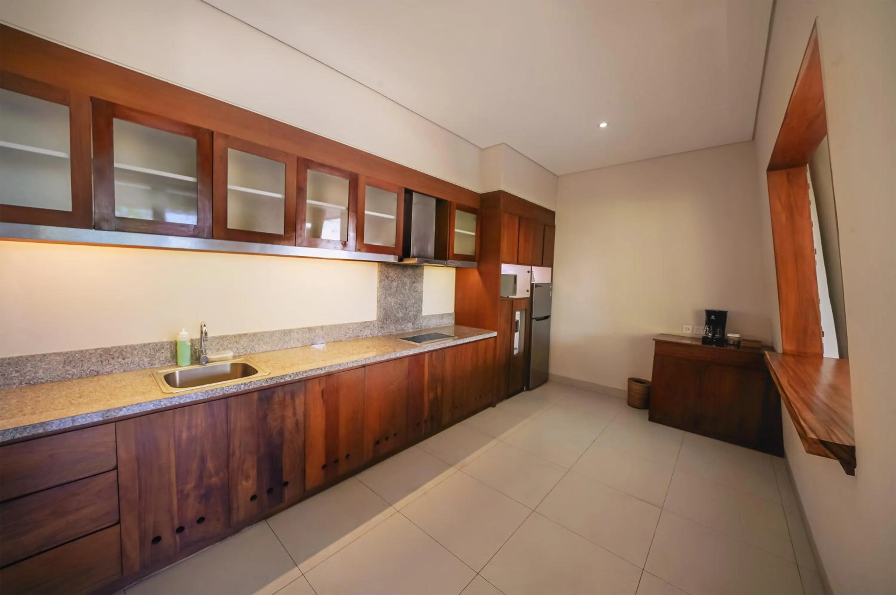 Kitchen or kitchenette in The Kasih Villas & Spa