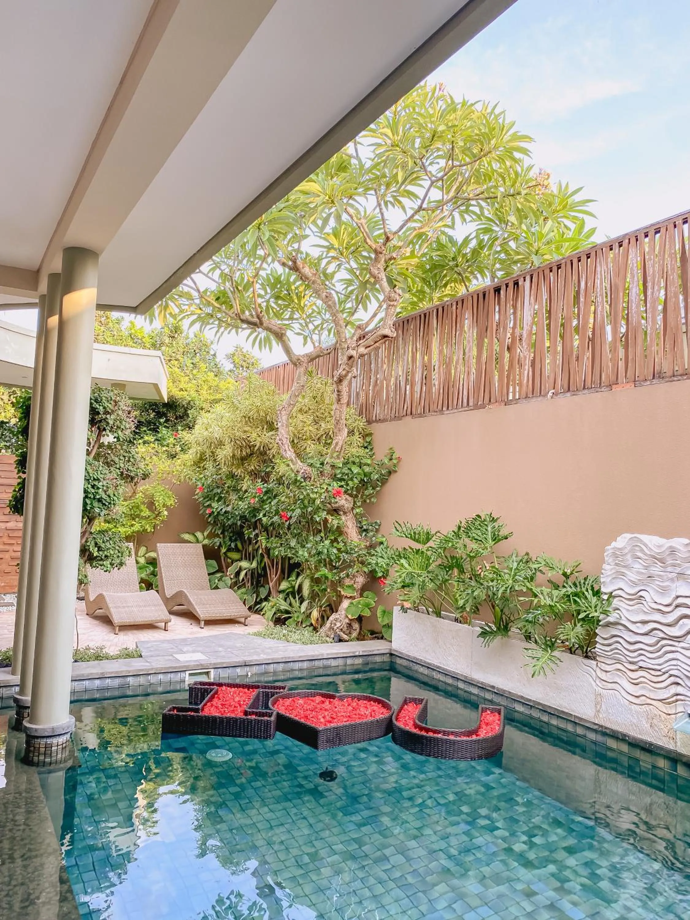 Swimming pool in The Kasih Villas & Spa