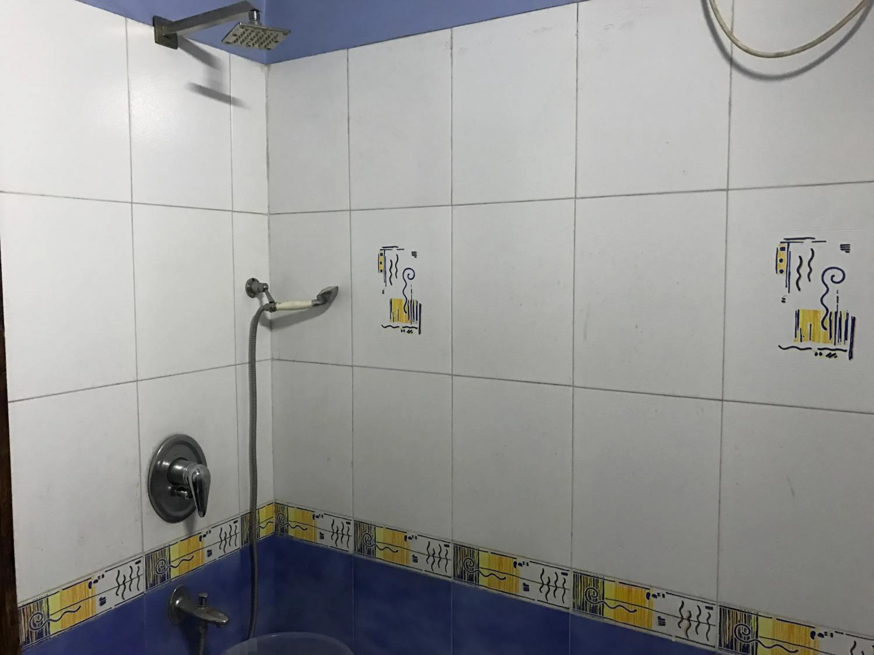 Bathroom in Hotel D R International