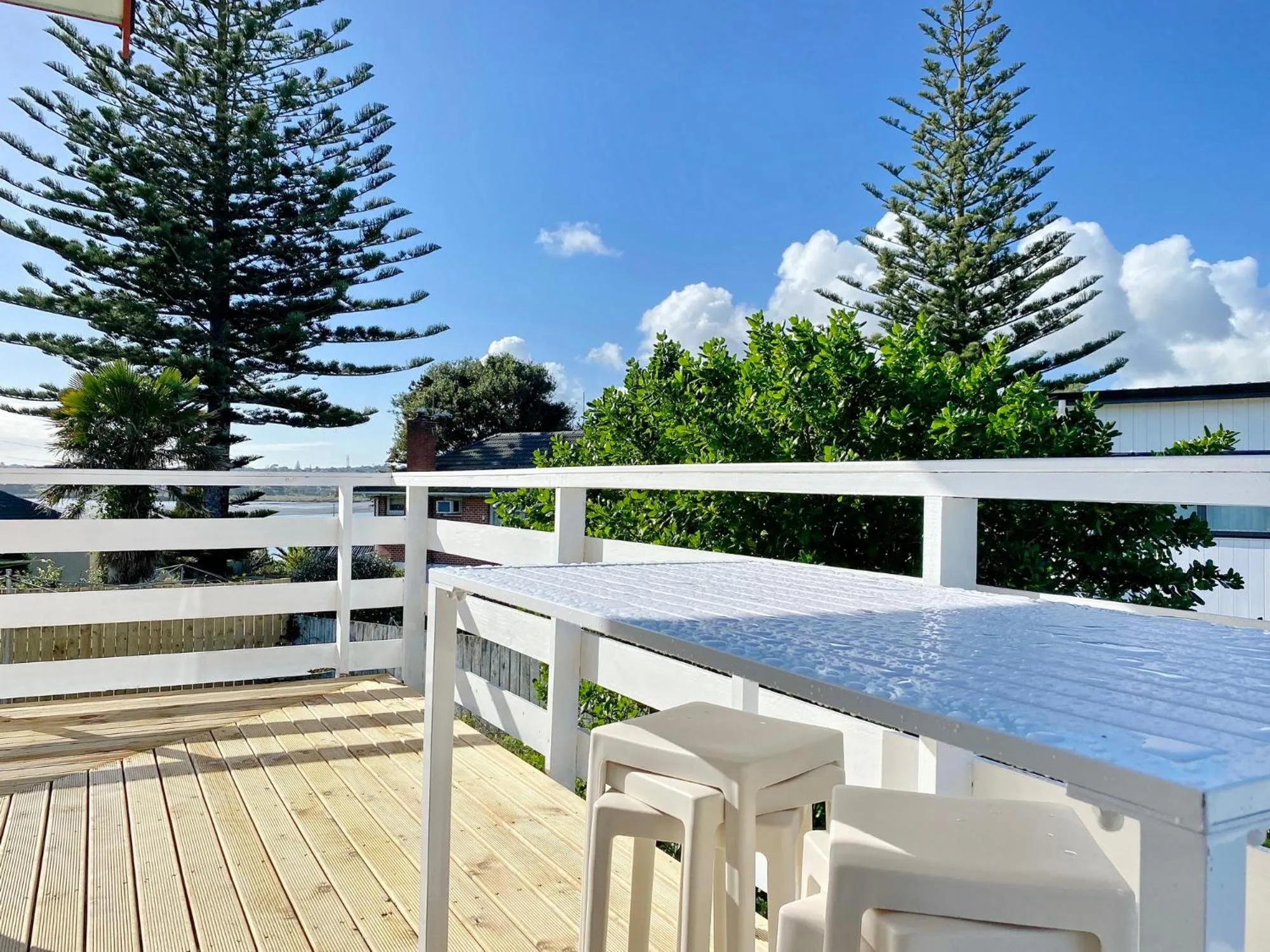 Waterfront villa near IKEA and Sylvia Park