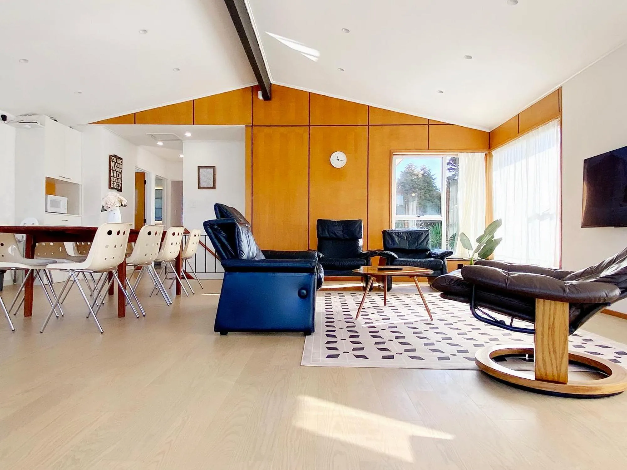 Waterfront villa near IKEA and Sylvia Park