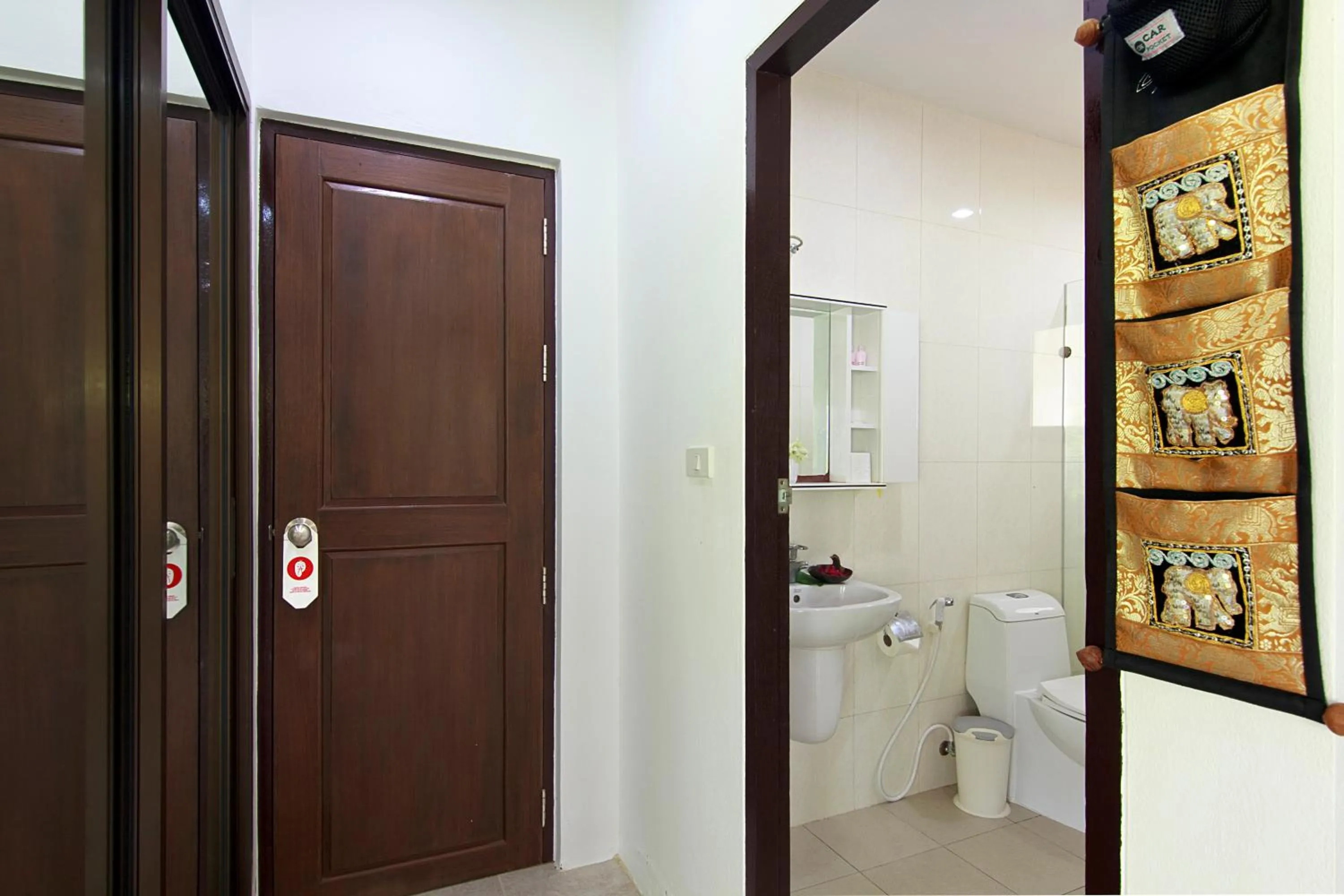 Bathroom in Heaven Beach Koh Samui