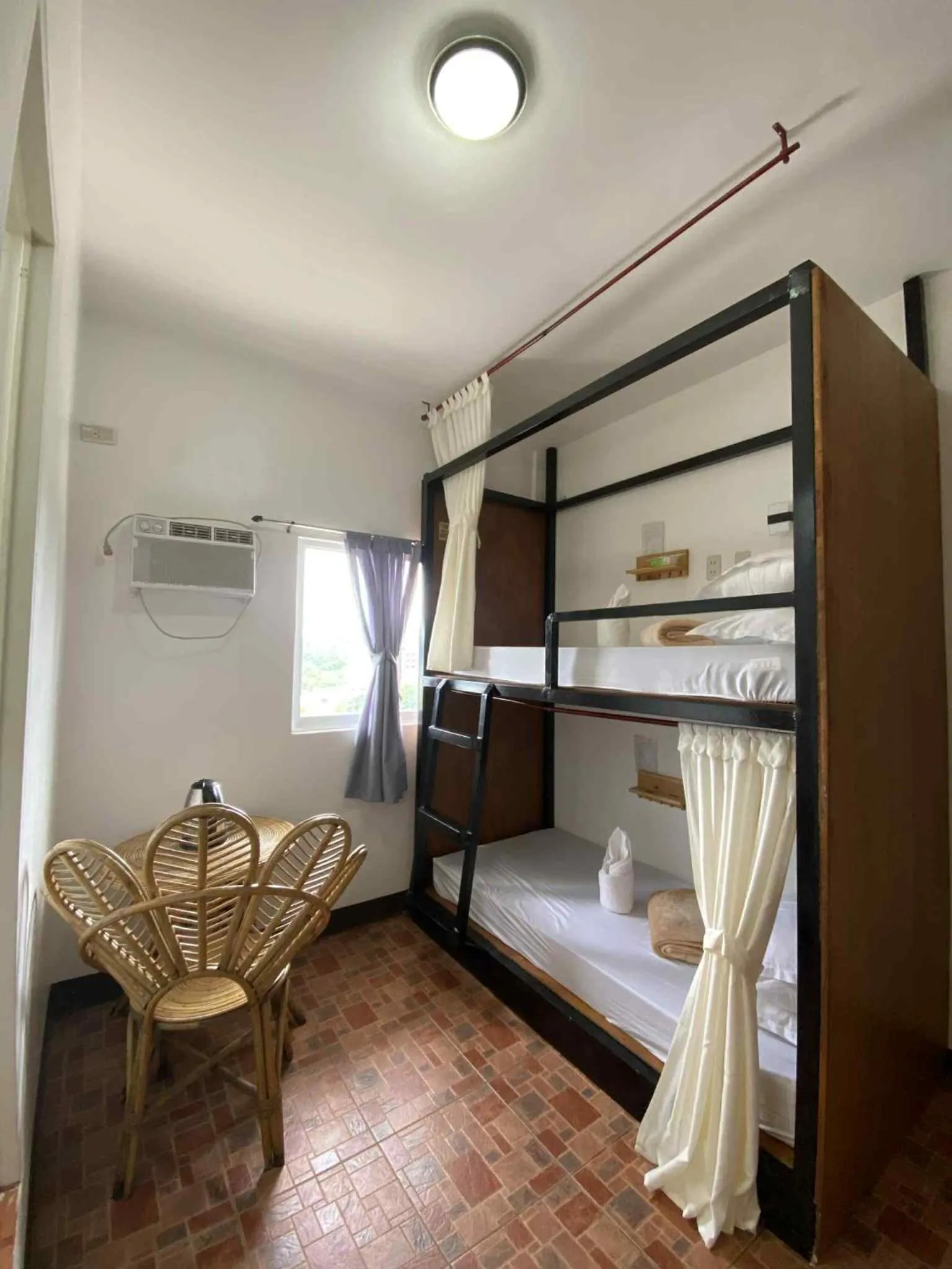 Bed in Oceana Bay Coron