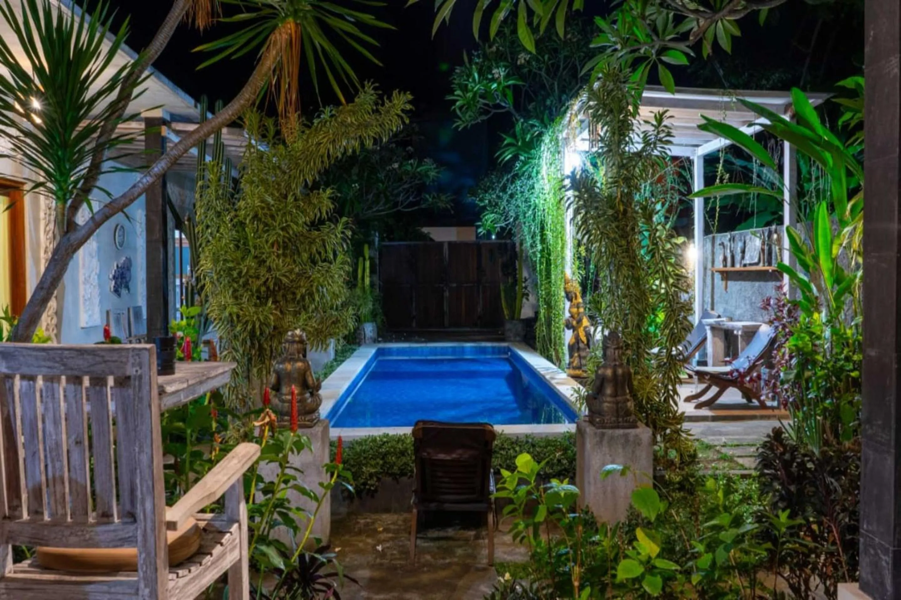 Swimming pool in Belvilla Ananda Resort Lovina BeachNearPantai Lovina