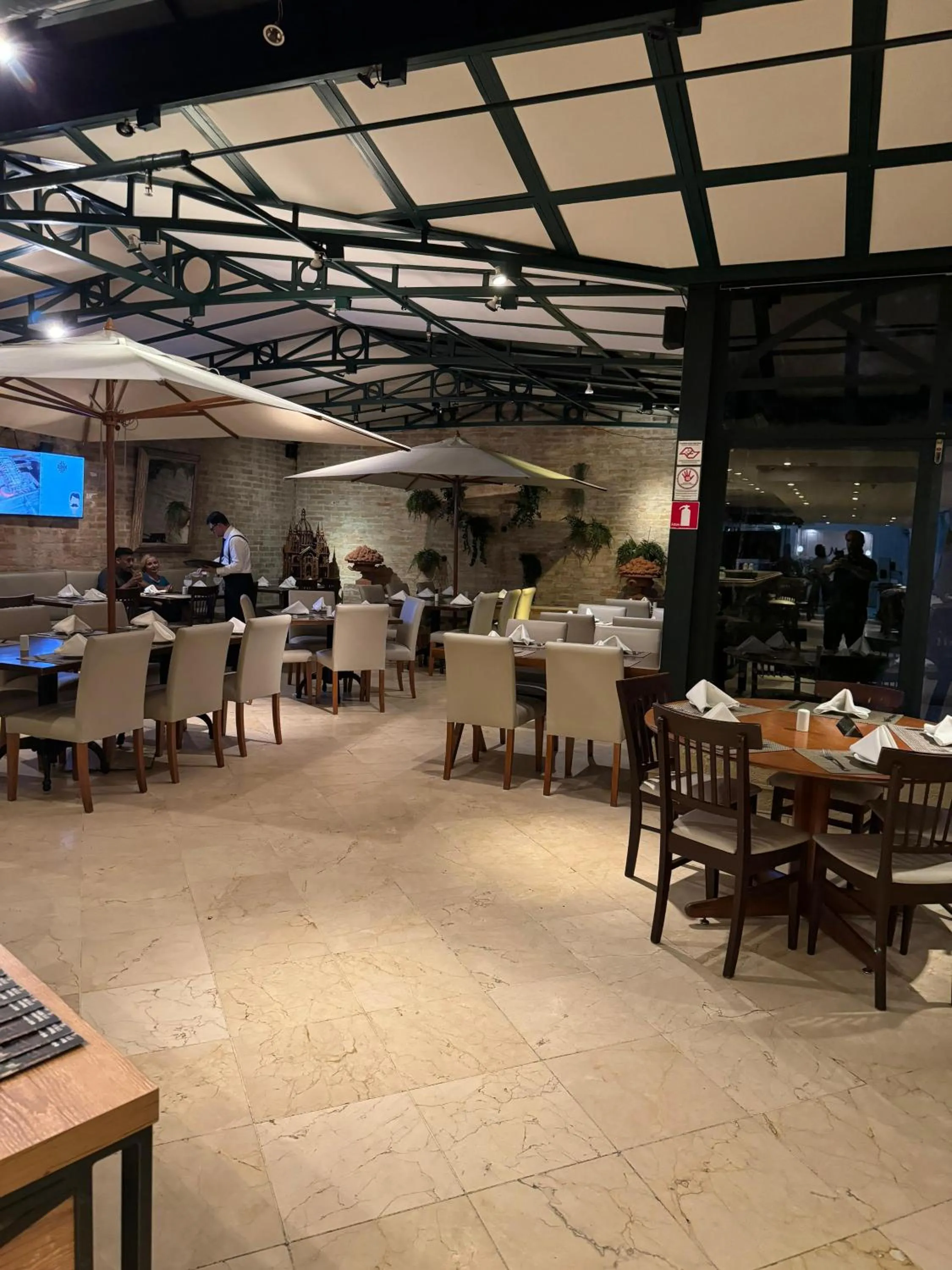 Restaurant/places to eat in Studio premium Privillege Ibirapuera