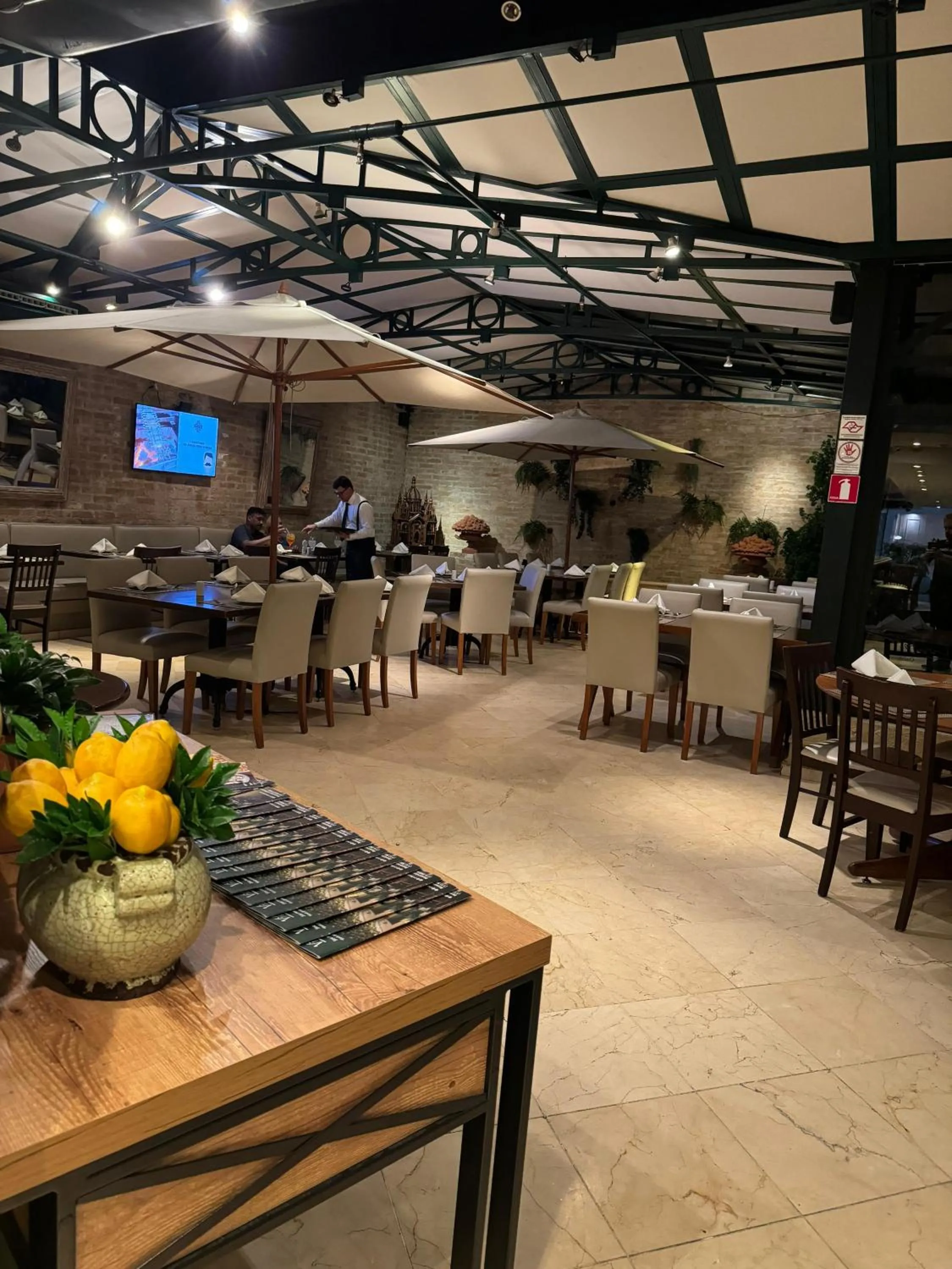 Restaurant/places to eat in Studio premium Privillege Ibirapuera