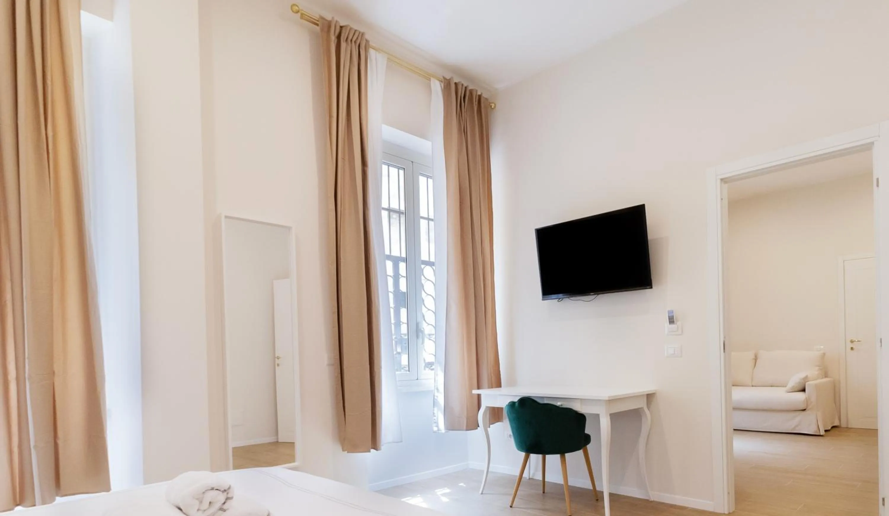 Bed in Hotel Domus Rome