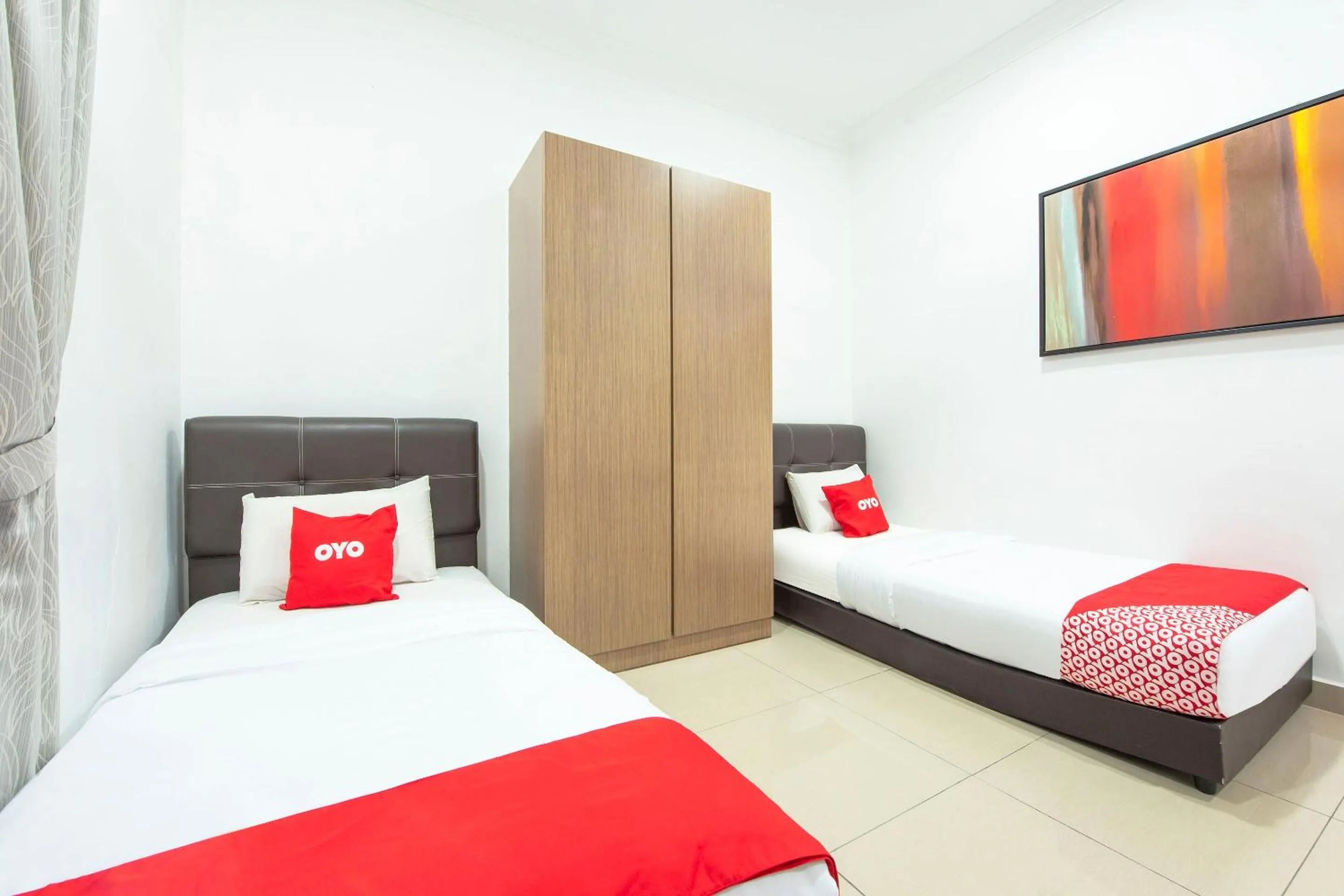 Bedroom, Bed in Sg Rengit City Resort 1