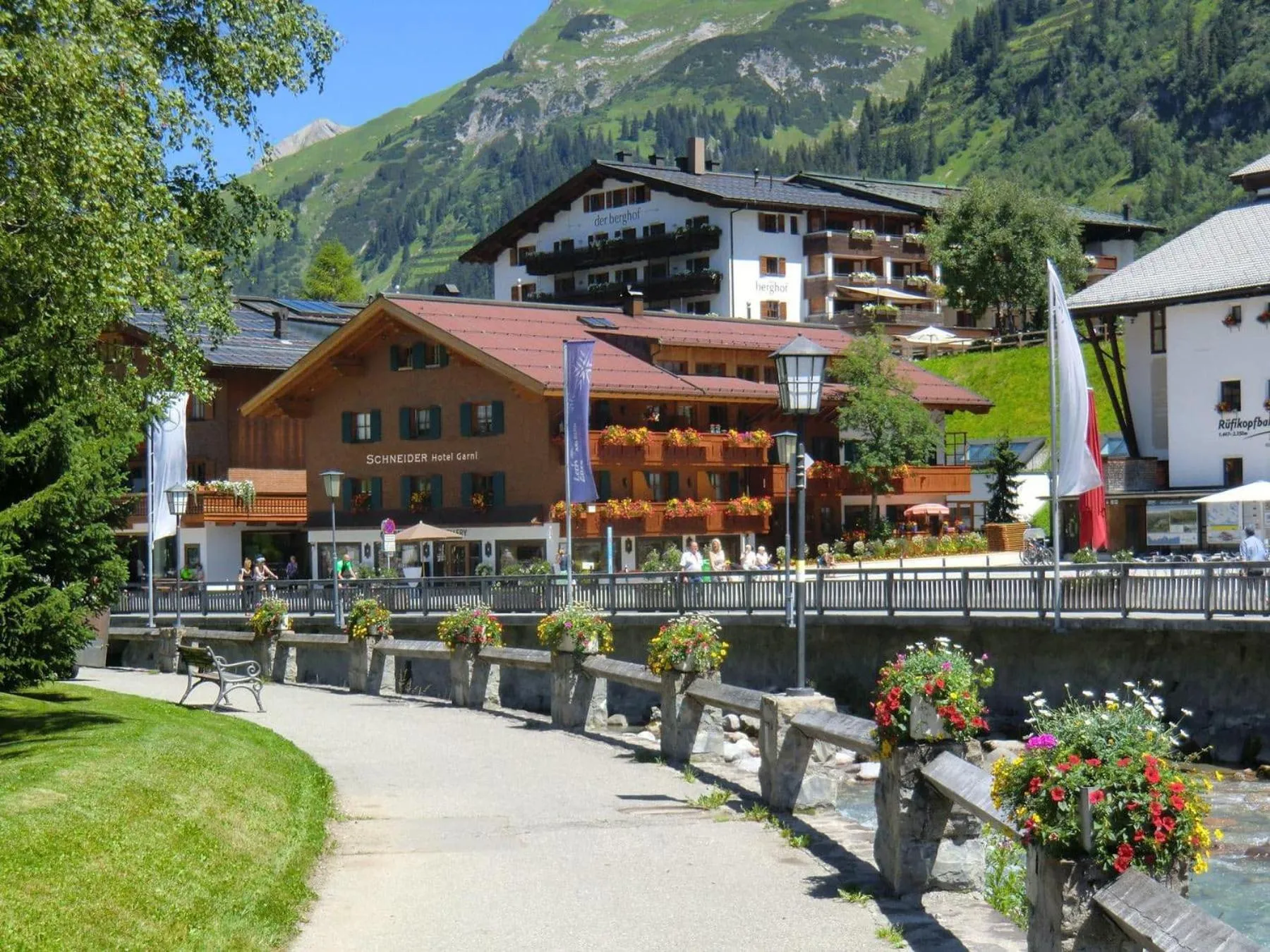 Property building in Hotel Garni Schneider
