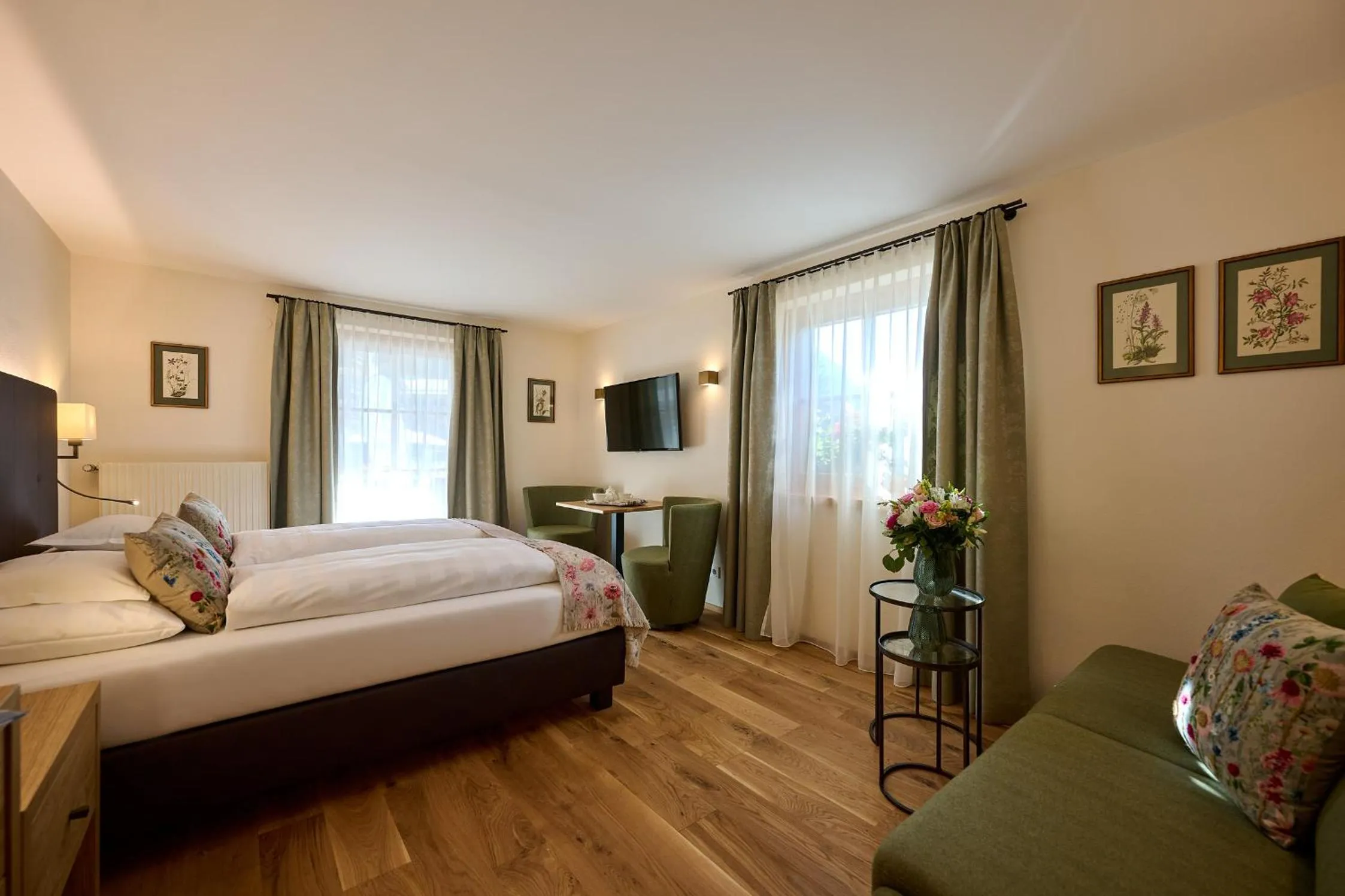 Bedroom, Bed in Hotel Garni Schneider