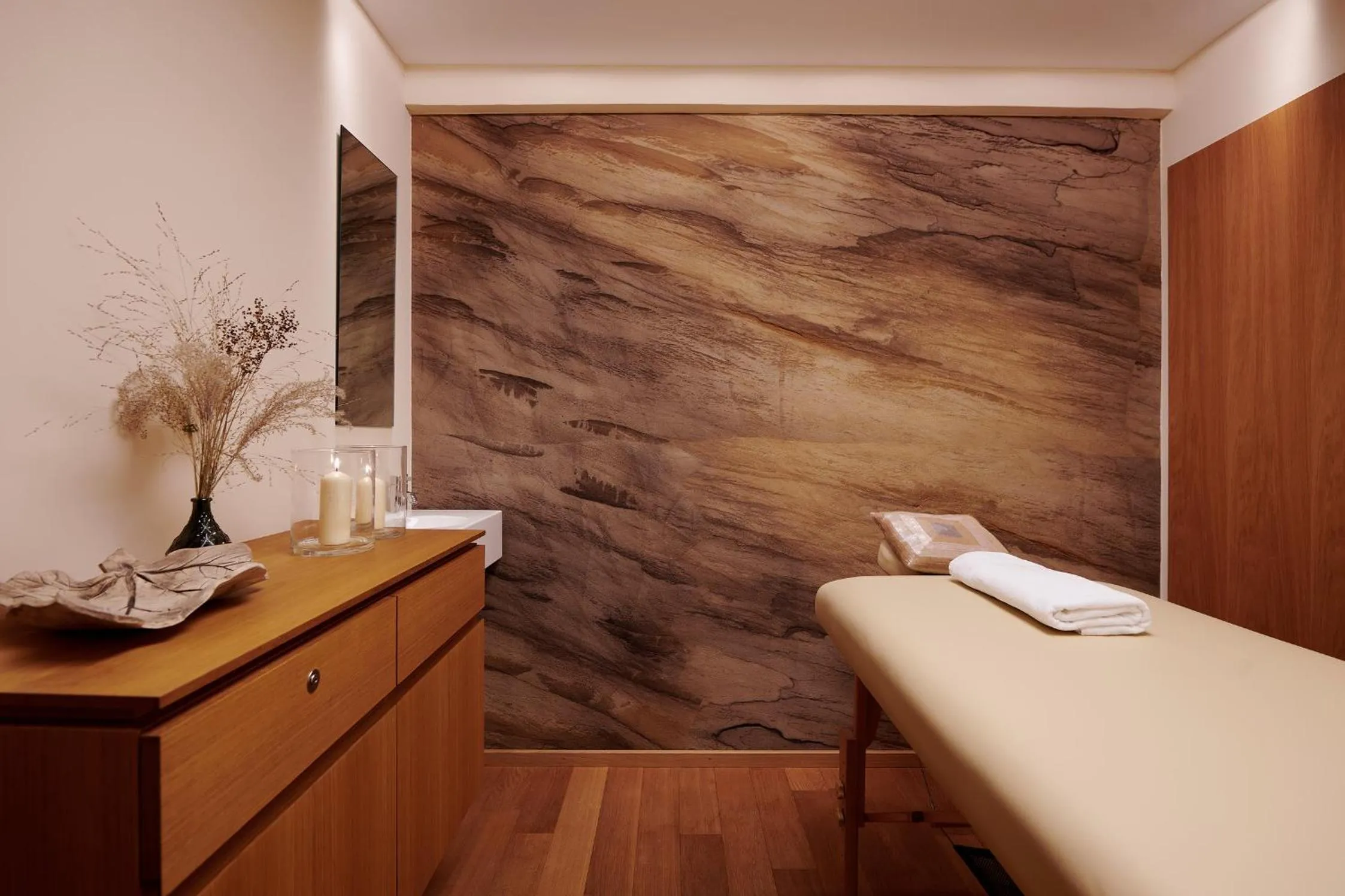 Massage, Bed in Hotel Garni Schneider