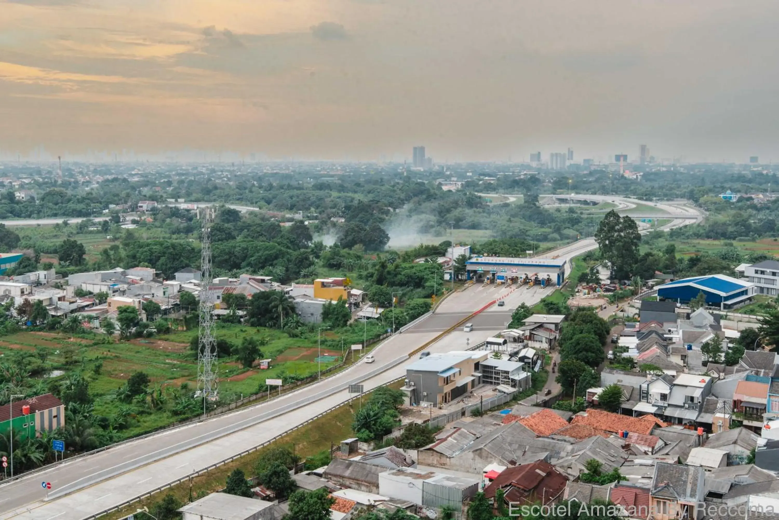 Property building in Escotel Amazana By Reccoma Property building in Escotel Amazana By Reccoma