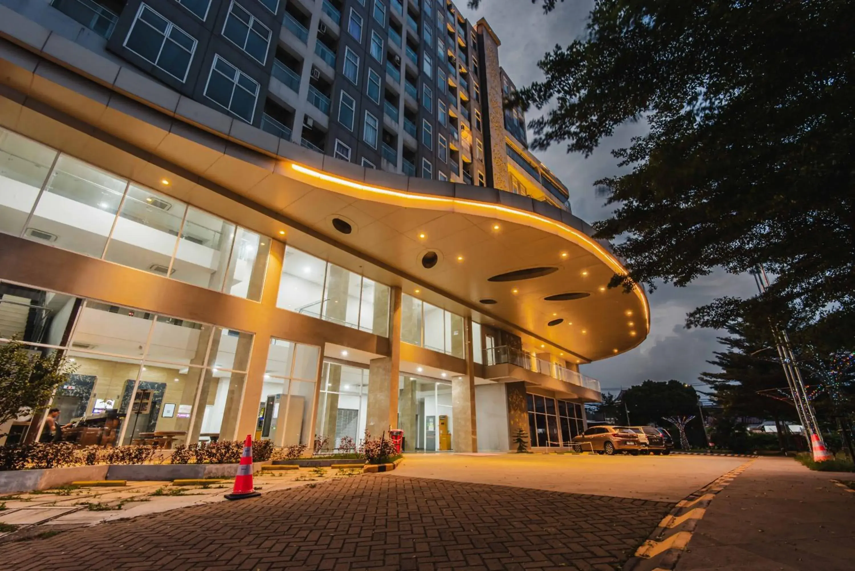 Property building in Escotel Amazana By Reccoma Property building in Escotel Amazana By Reccoma