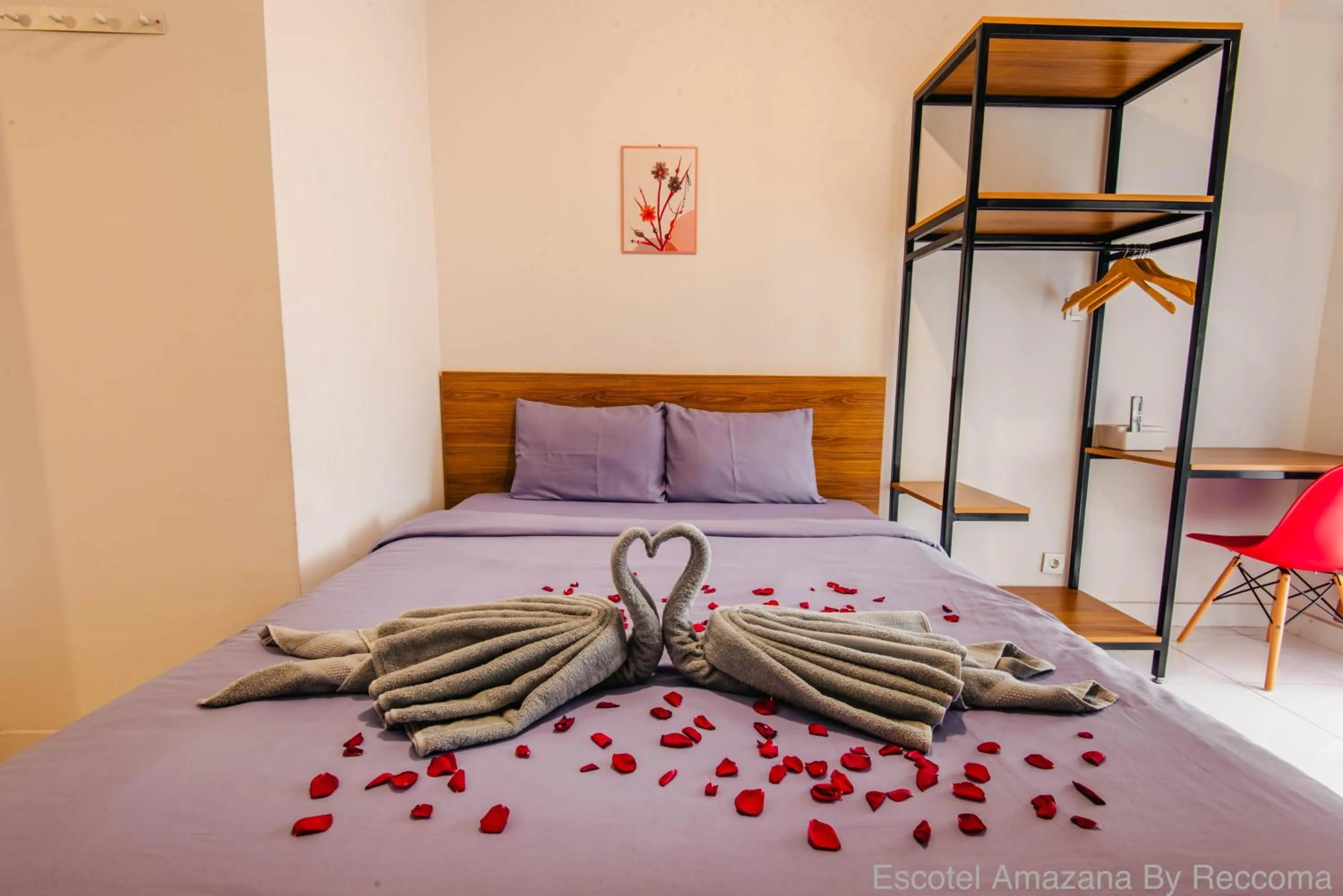 Bedroom, Bed in Escotel Amazana By Reccoma