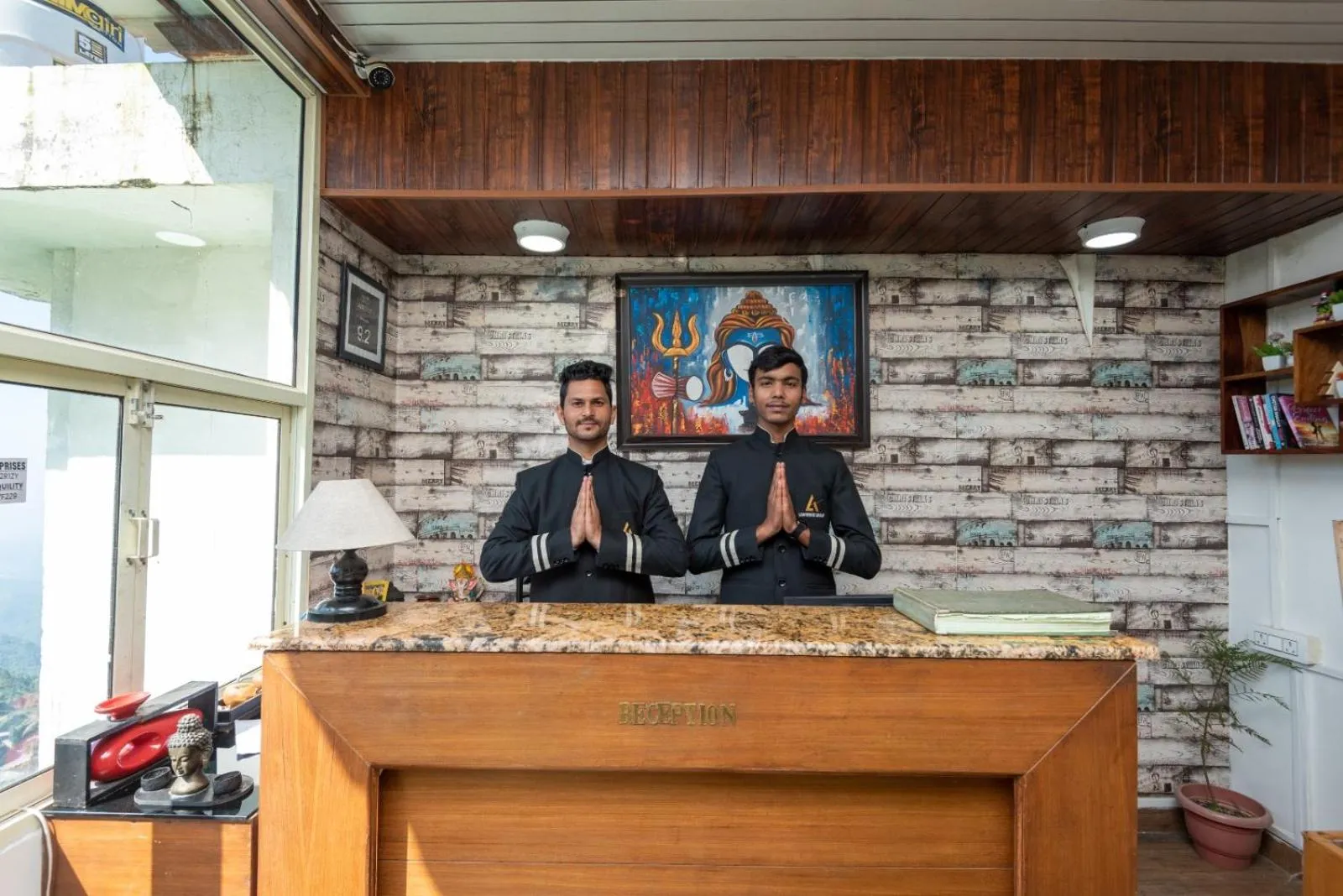 Shining hills by Lawrence Hotels