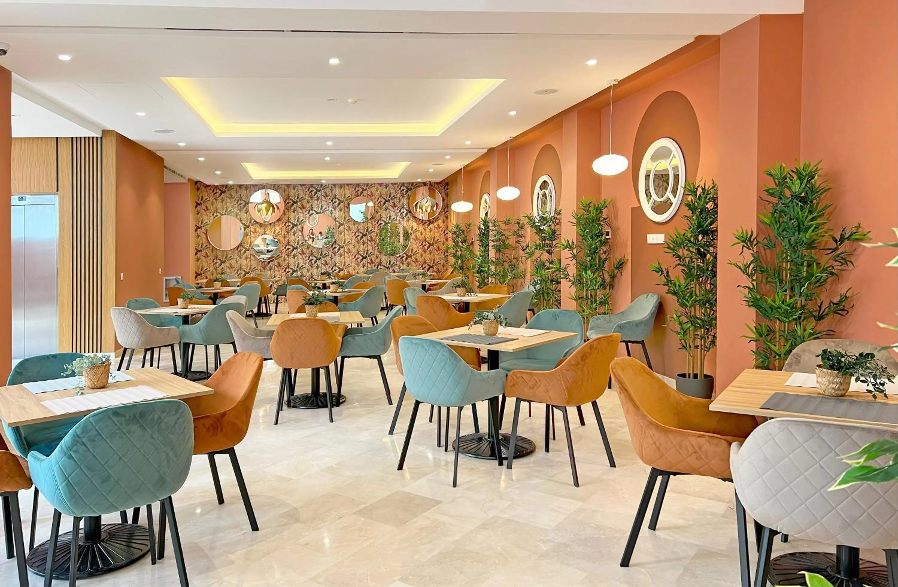 Dining area in Soho Boutique Tetuán