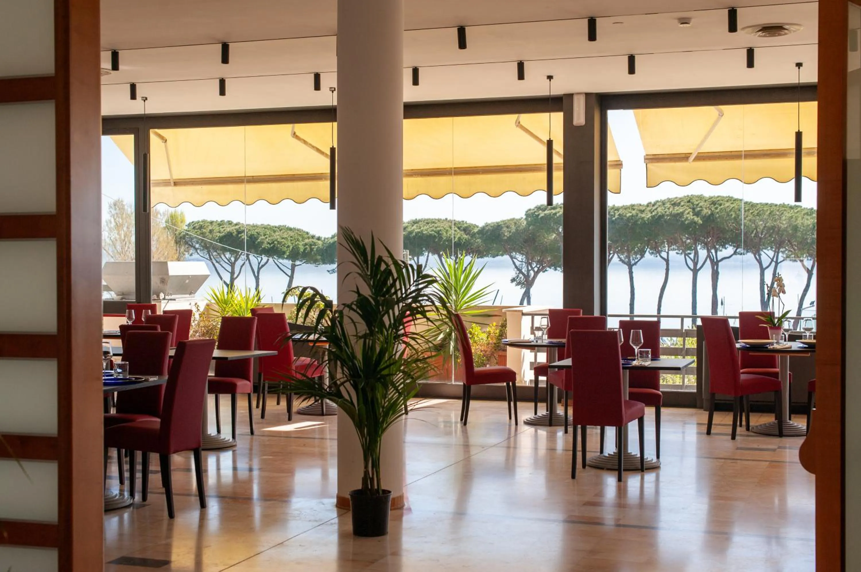 Restaurant/places to eat in Lh Hotel Del Lago Bracciano