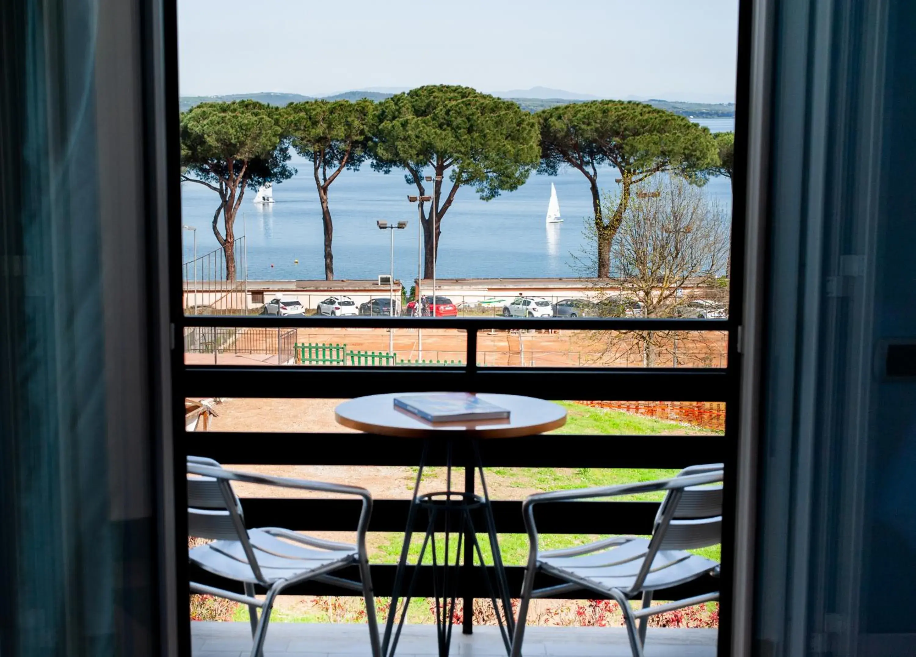 Deluxe Double or Twin Room with Lake View in HA Hotel Deluxe Double or Twin Room with Lake View in HA Hotel