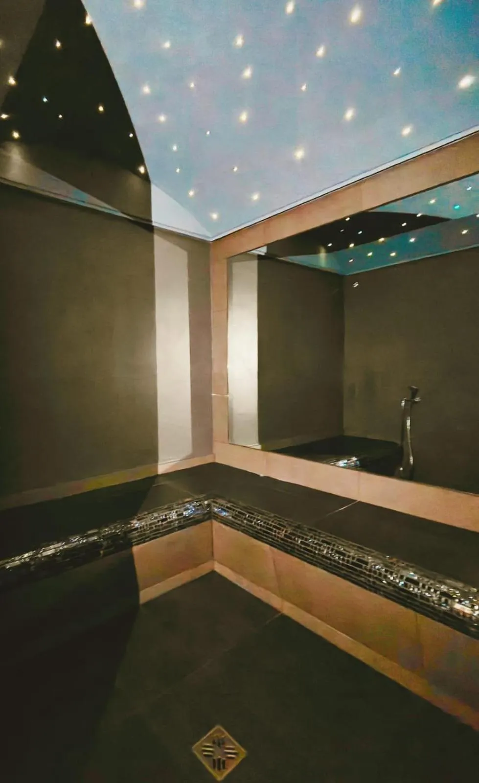 Spa and wellness centre/facilities in HA Hotel