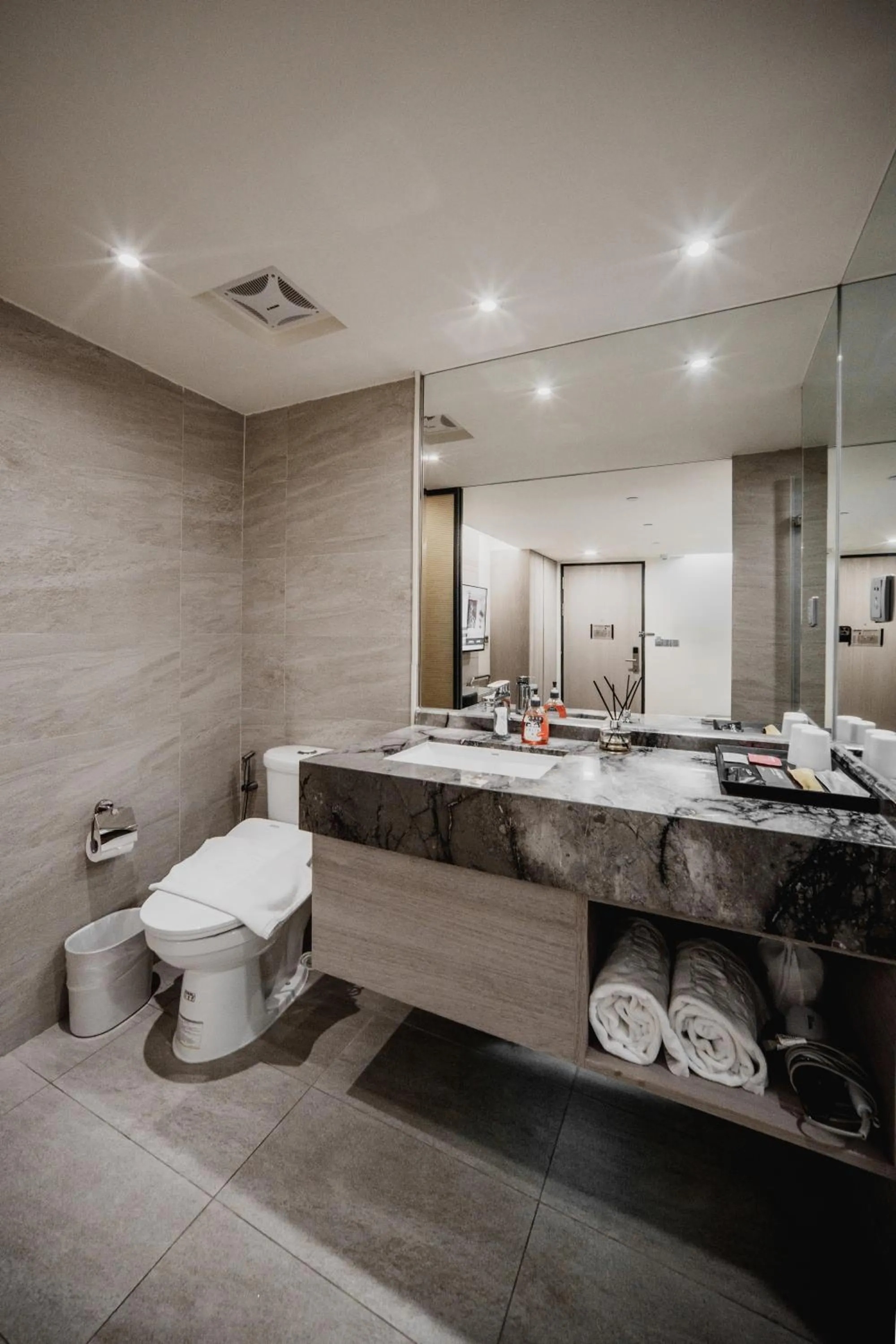 Bathroom in Hub Hotel Kaohsiung Yawan Branch