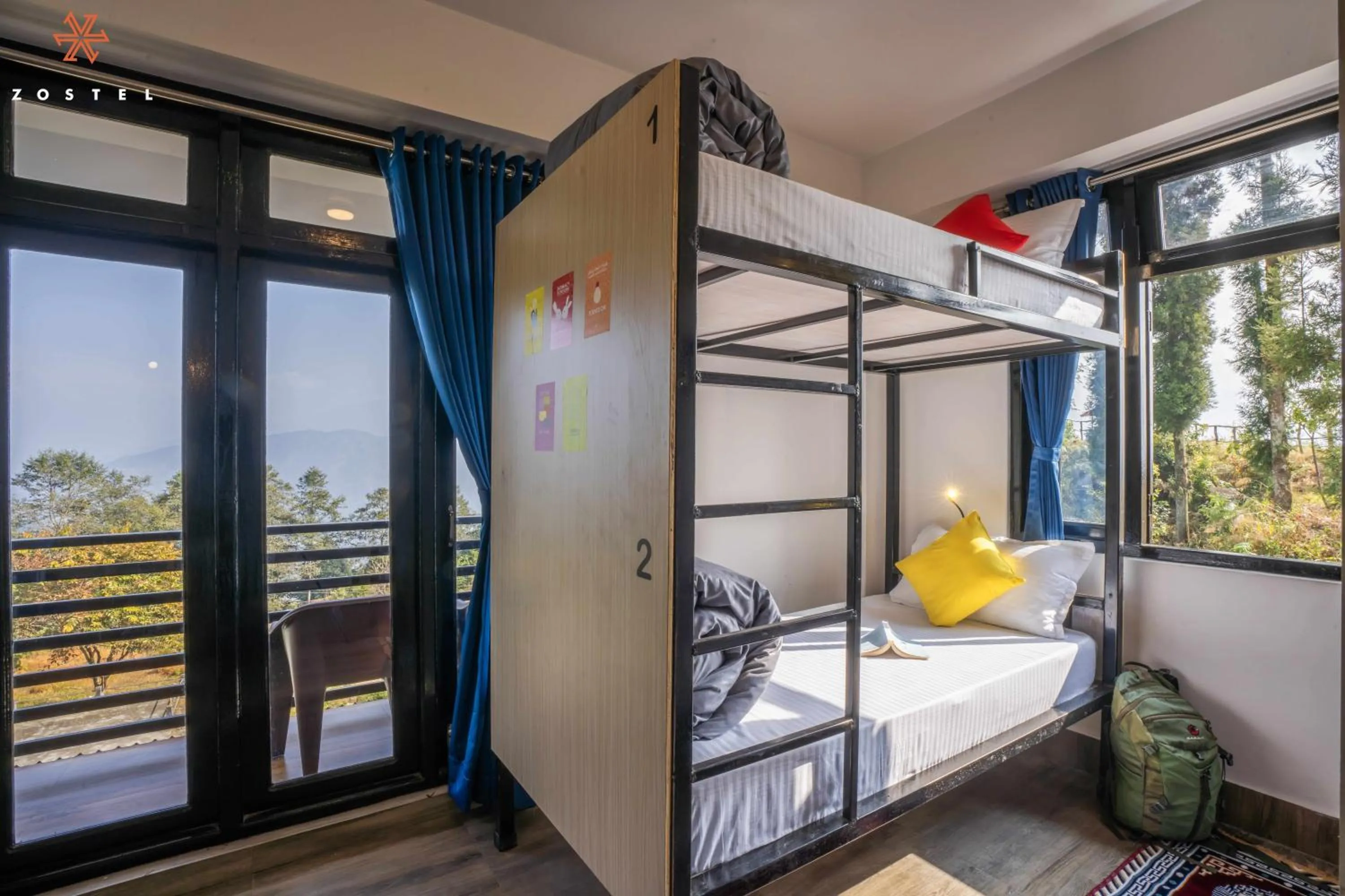 Balcony/Terrace, Bed in Zostel Rinchenpong (Pelling)