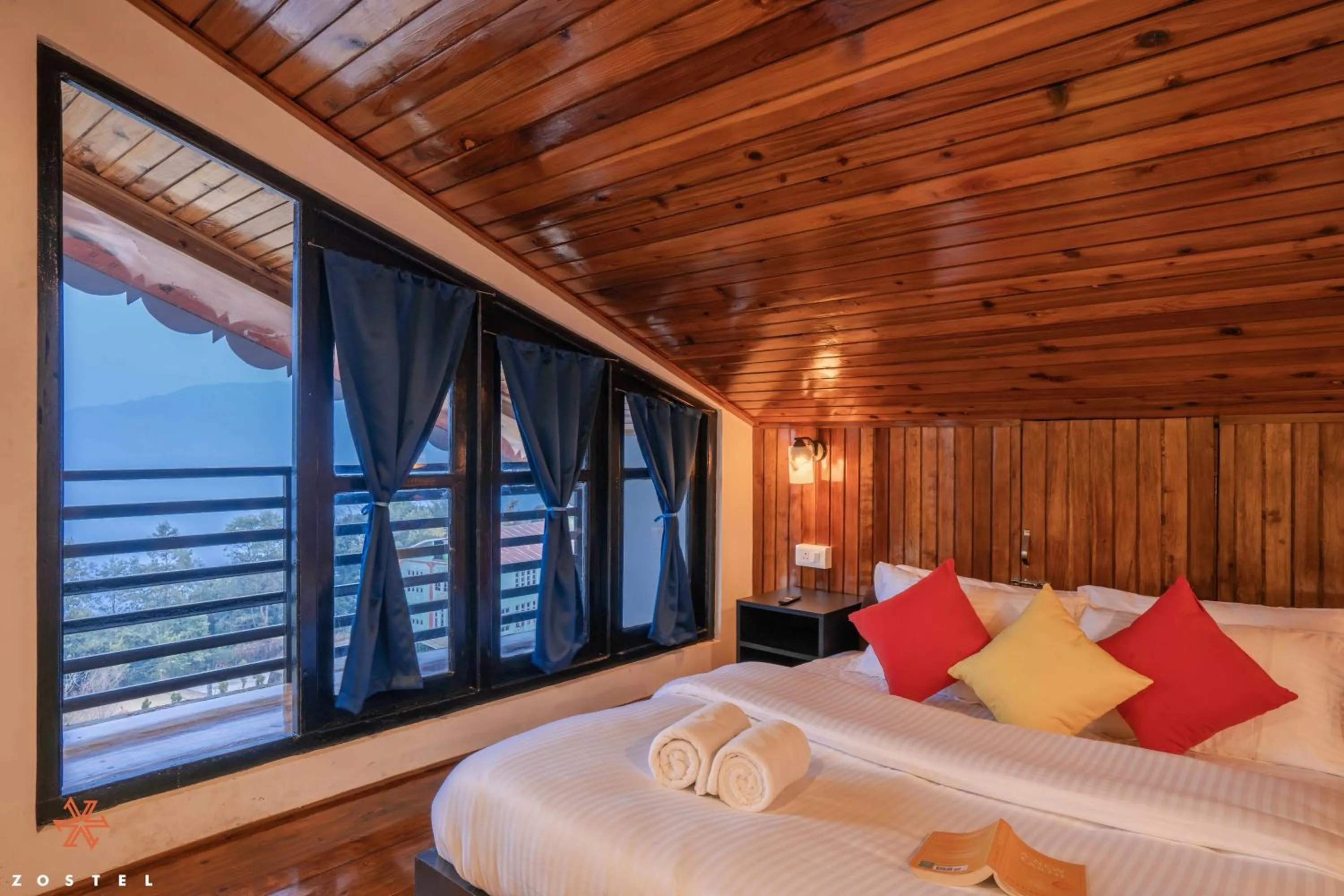 Balcony/Terrace, Bed in Zostel Rinchenpong (Pelling)