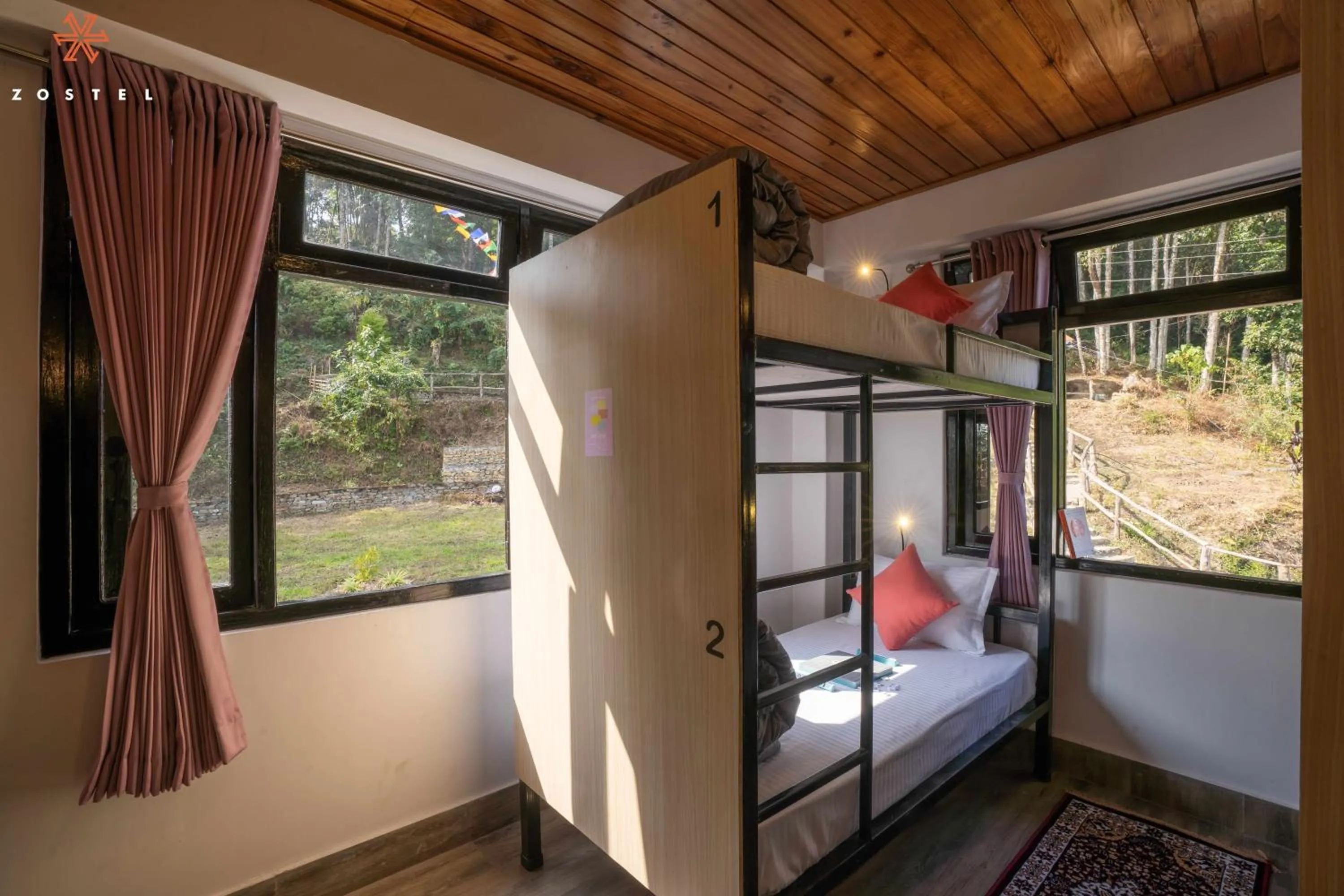 bunk bed, Bed in Zostel Rinchenpong (Pelling)