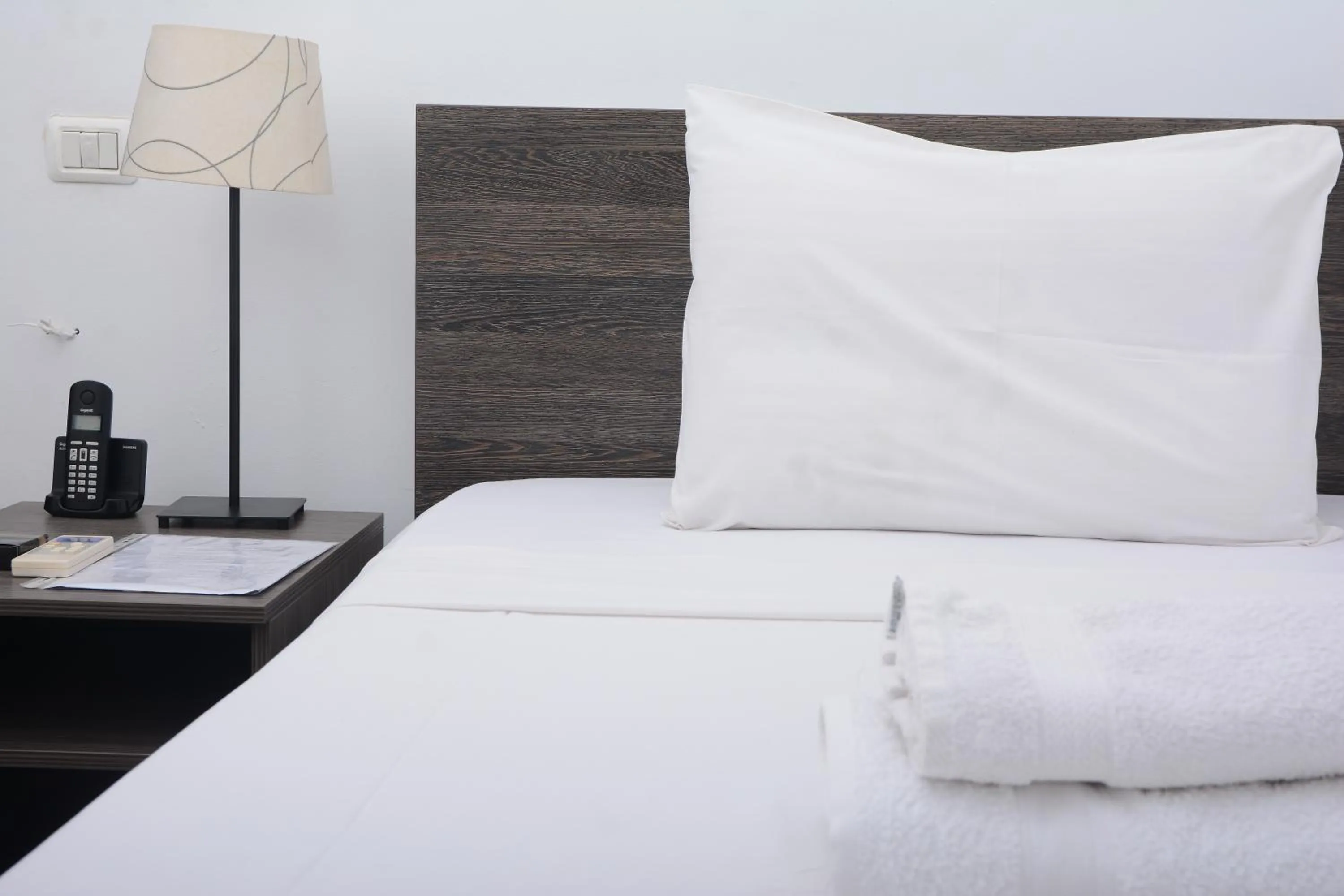 Photo of the whole room, Bed in Sakan 275