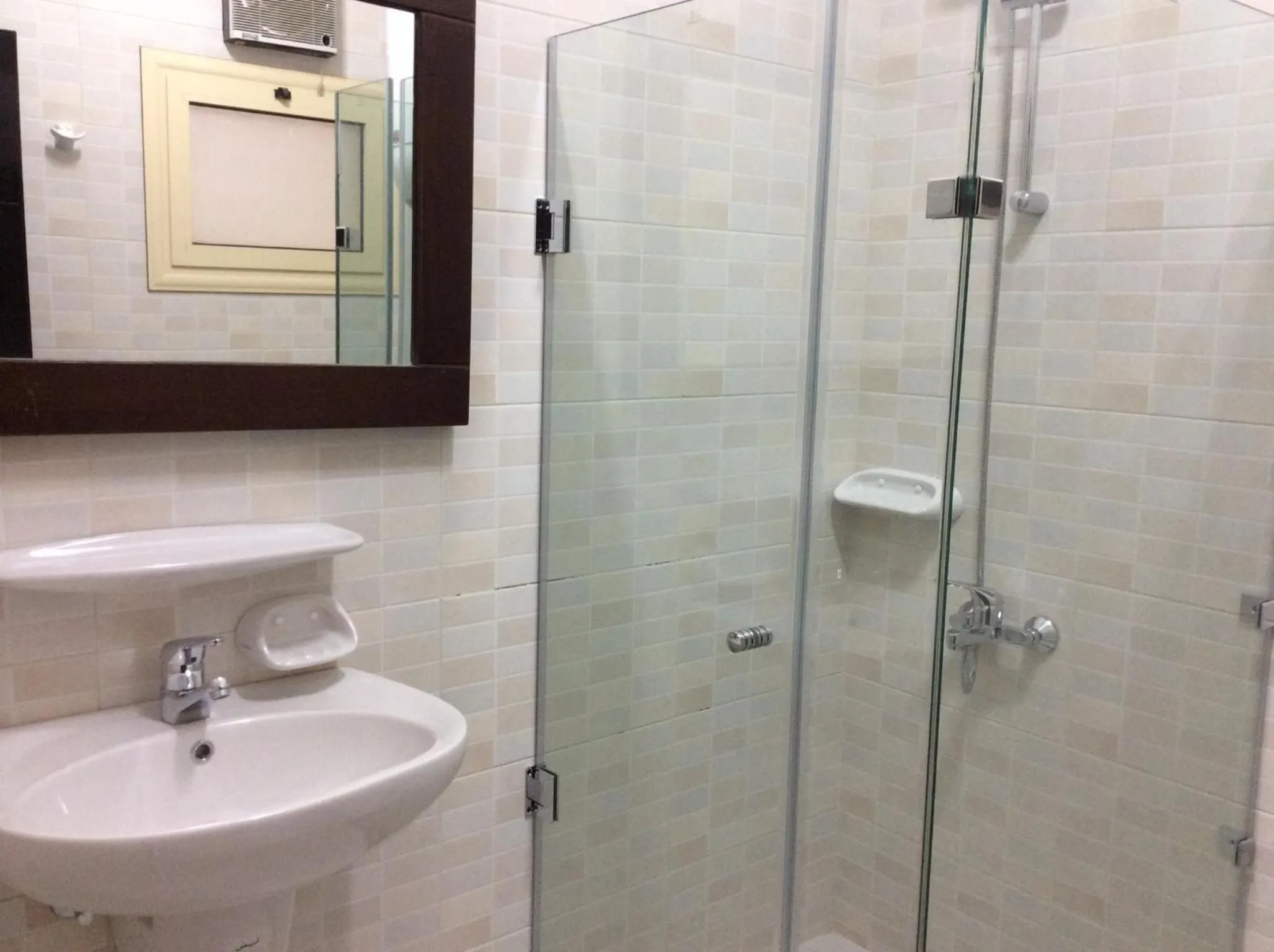 Bathroom in Sakan 275