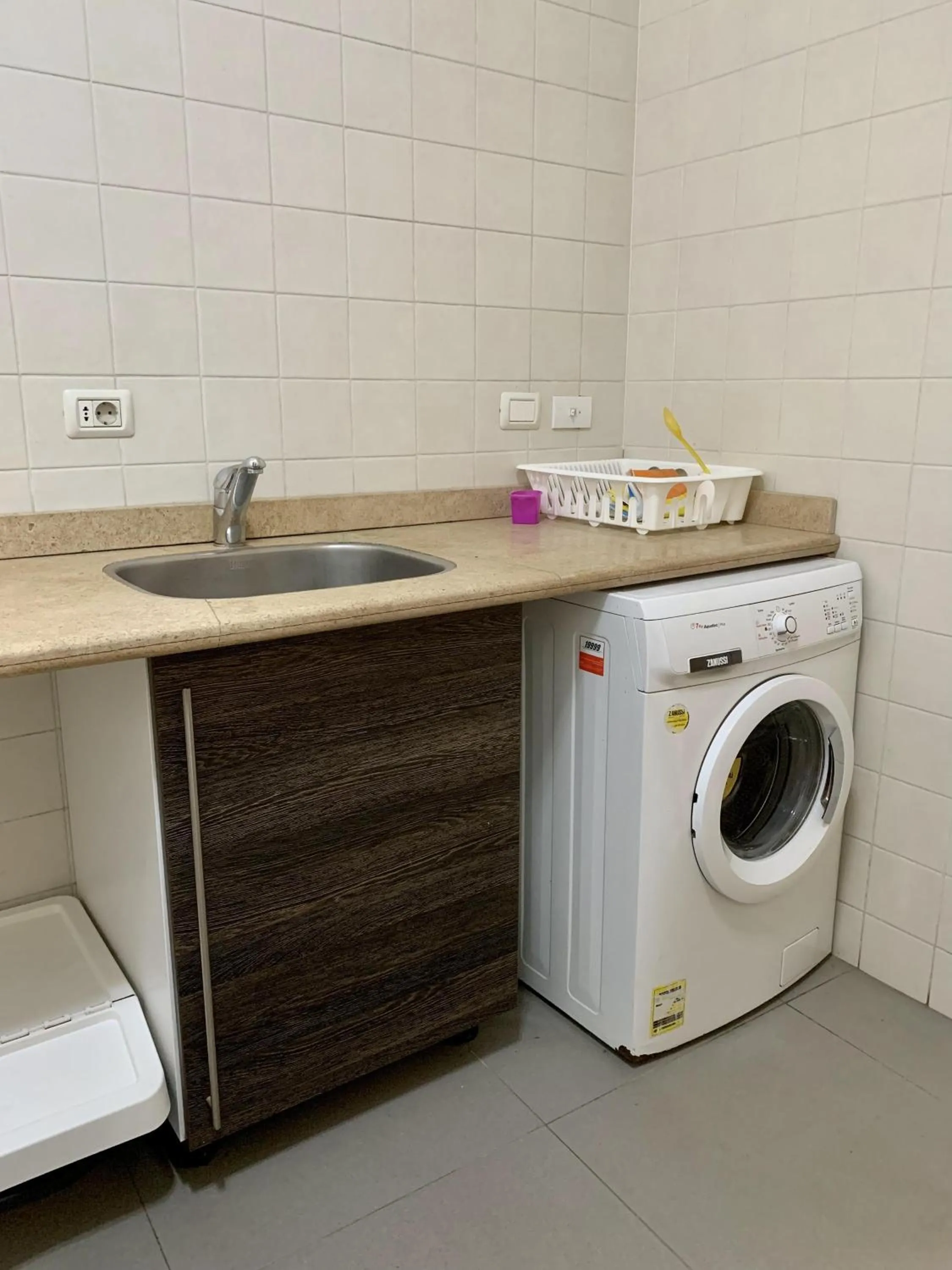 Communal kitchen in Sakan 275