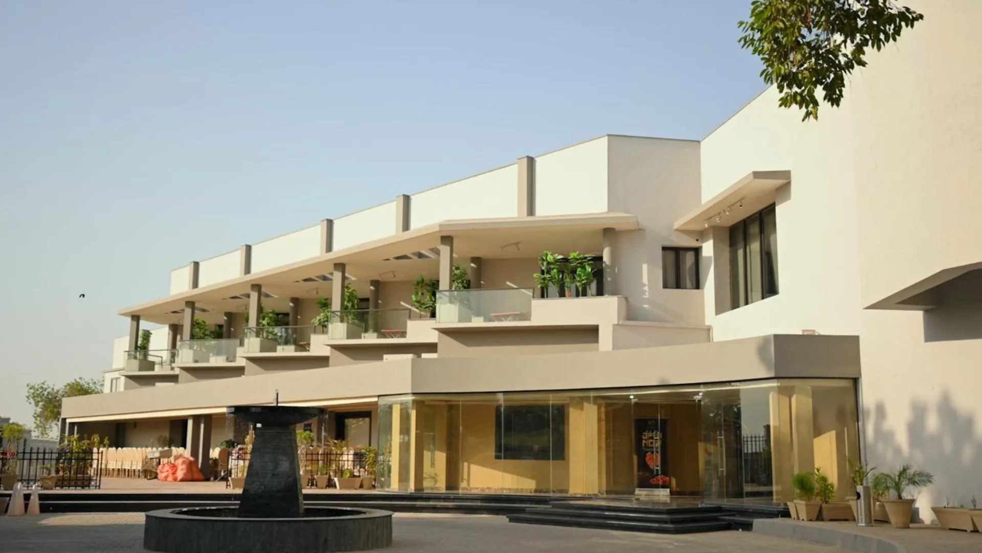 Property building in RT Grace Royal Taj Hotel Sukkur