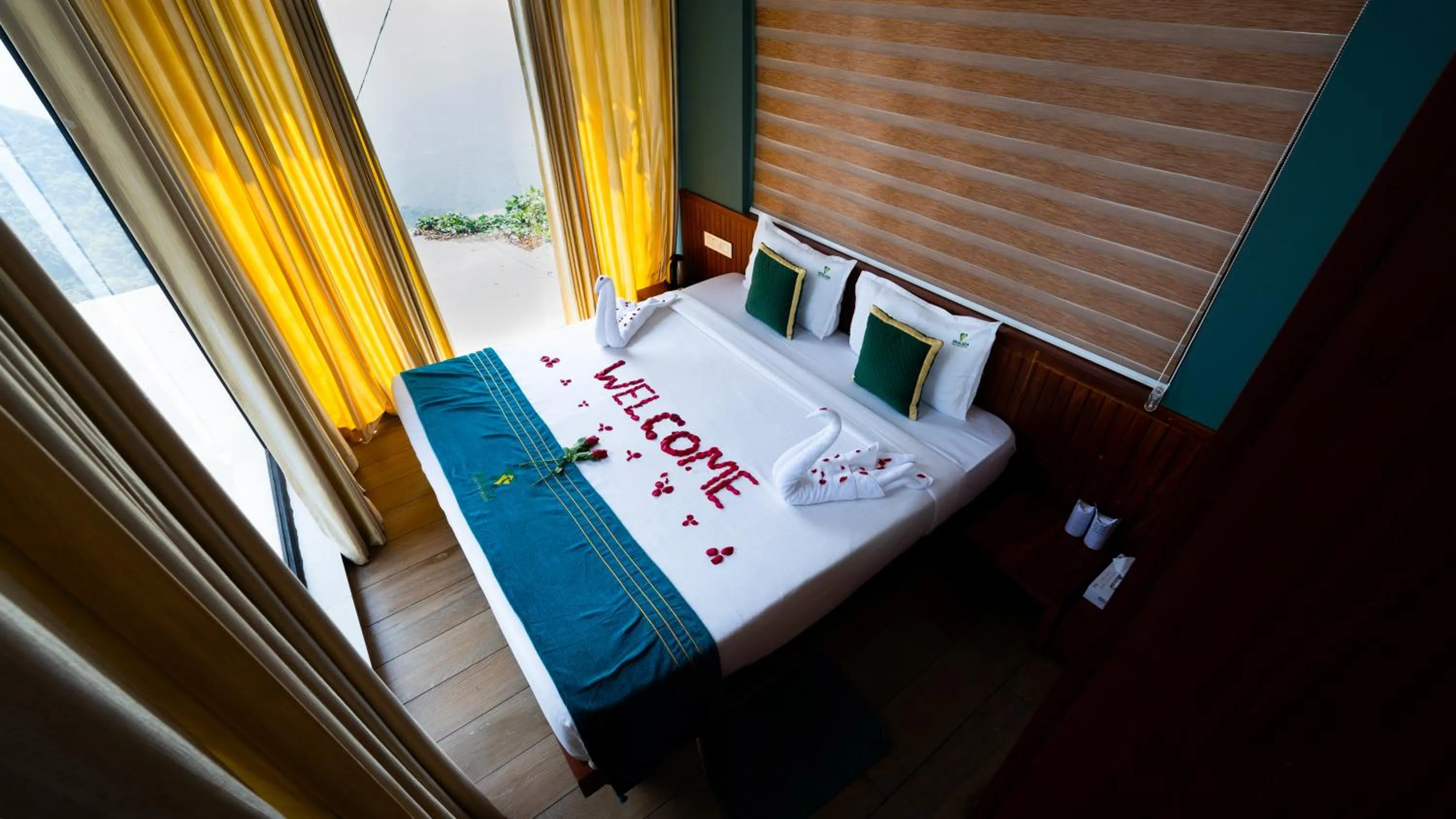 Bed in Vayalada View Point Resort