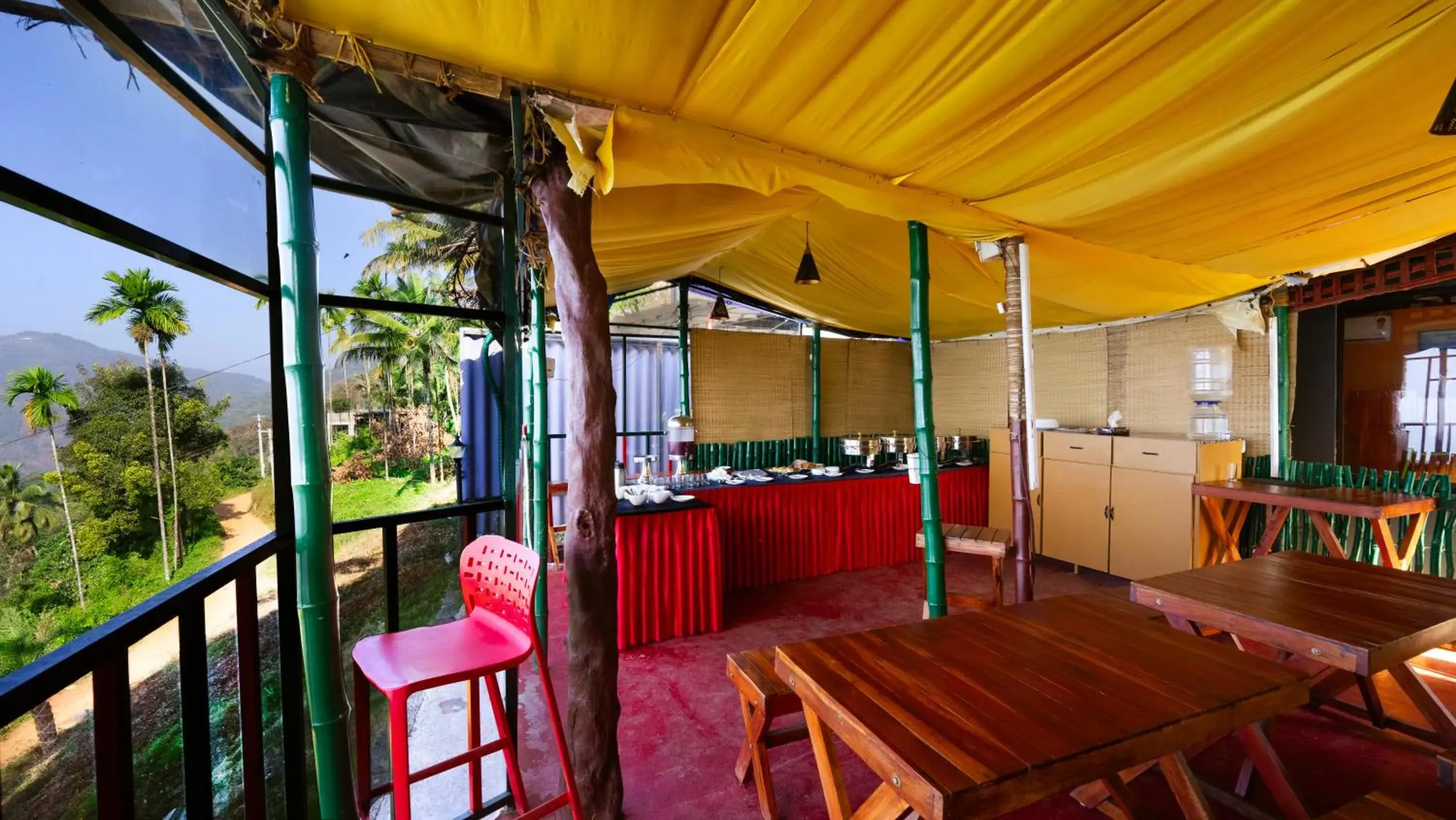 Restaurant/places to eat in Vayalada View Point Resort Restaurant/places to eat in Vayalada View Point Resort