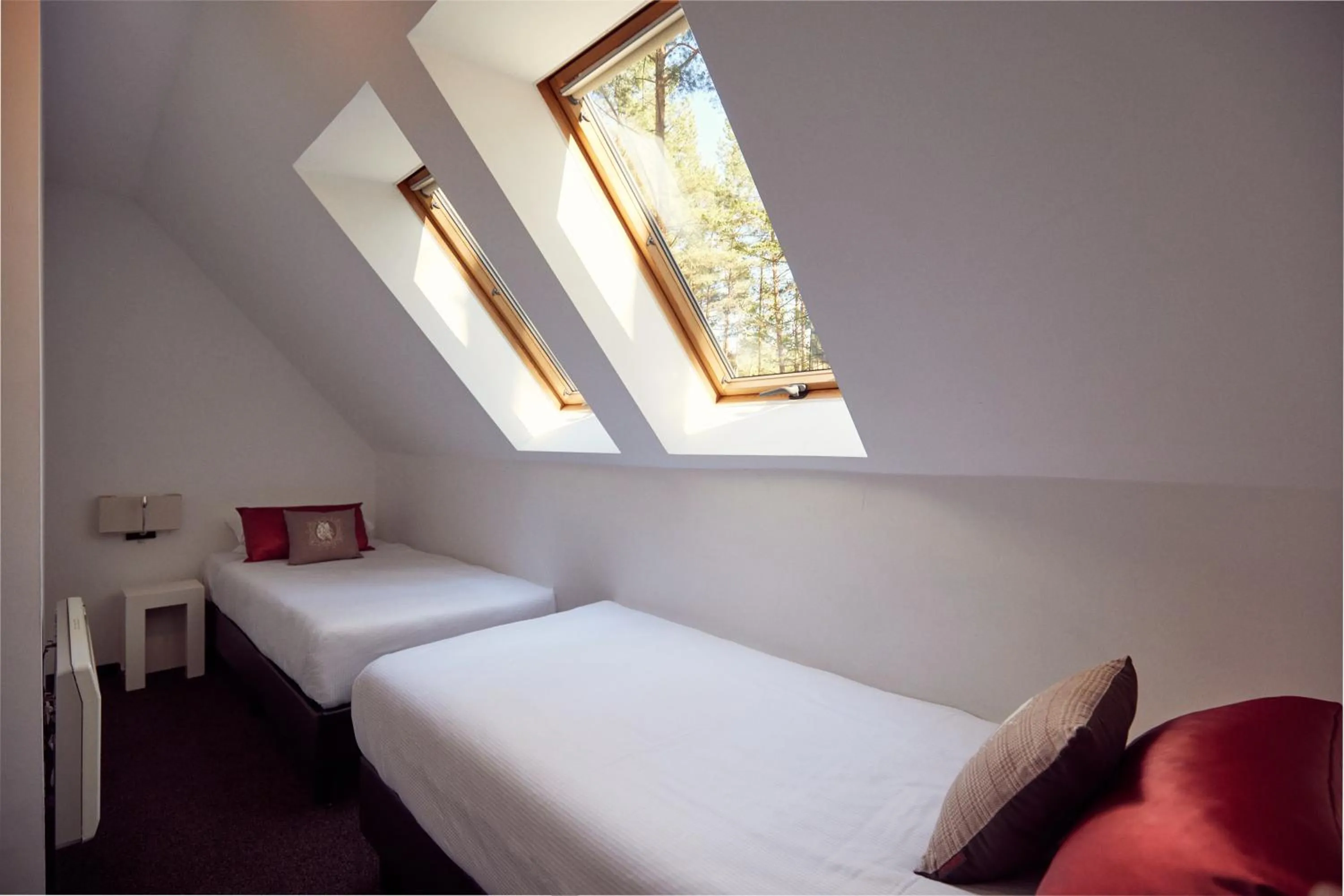 Photo of the whole room, Bed in Van der Valk Naturresort Drewitz