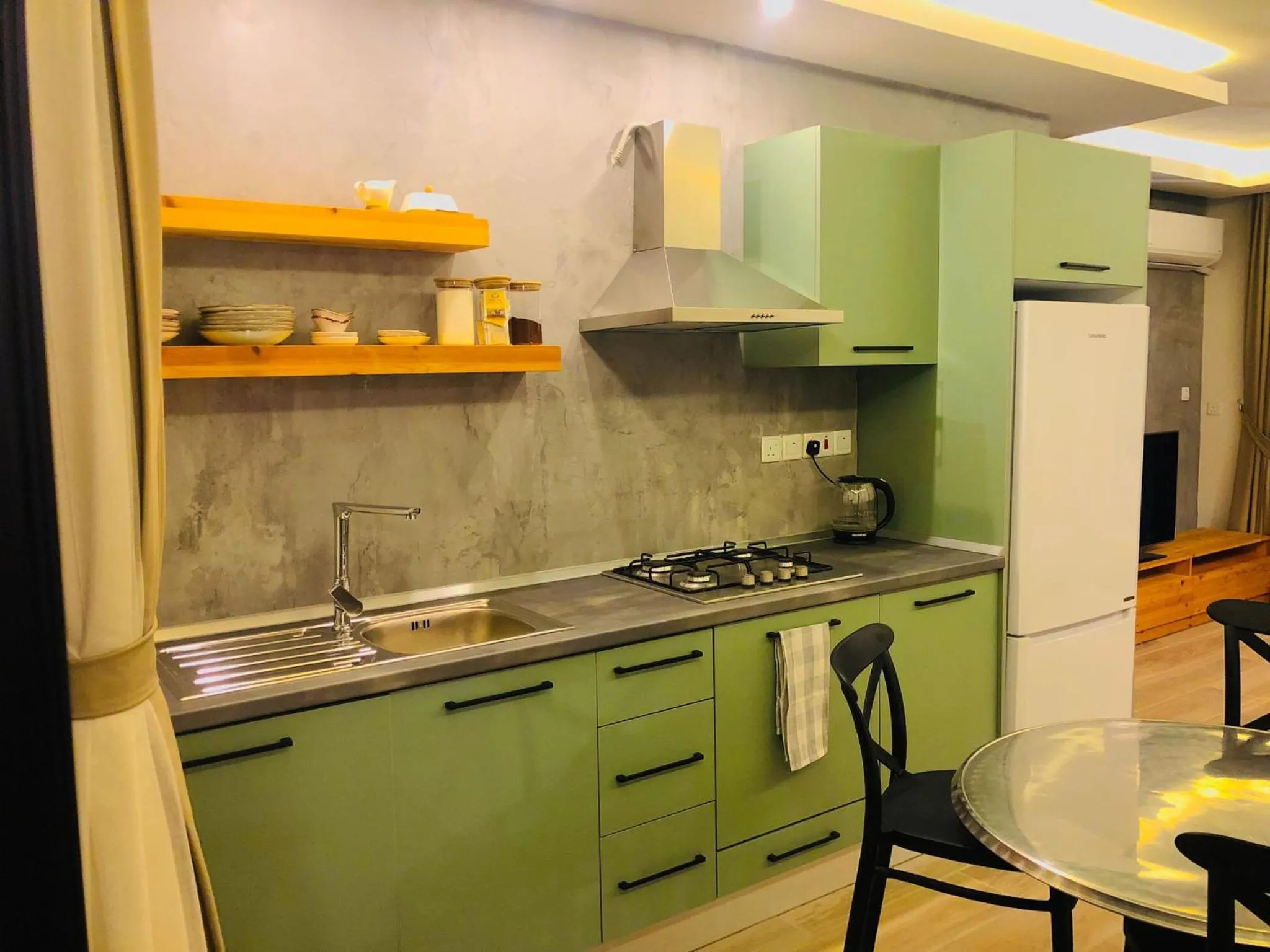 Kitchen or kitchenette in Bohemian Residence