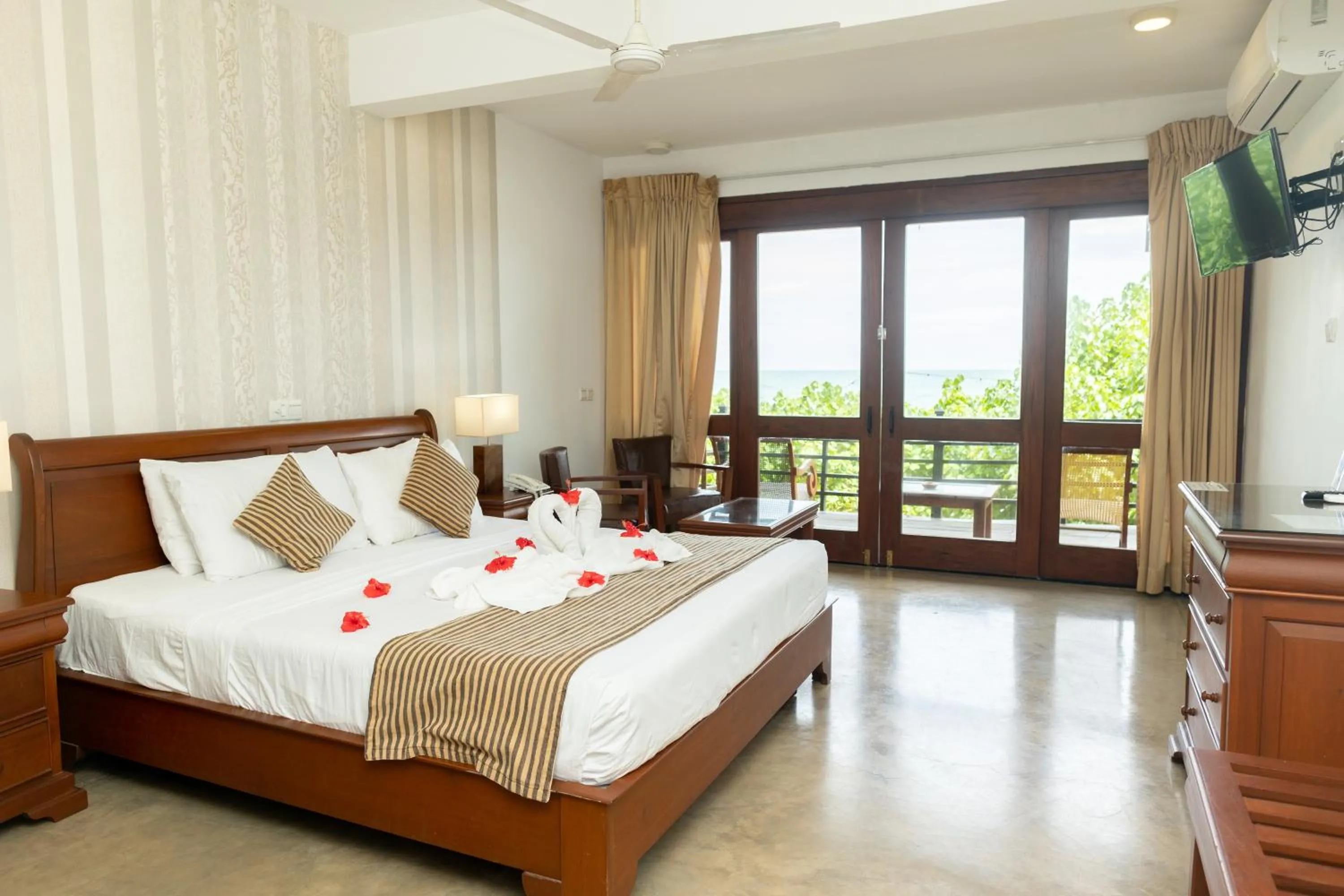 Bed in Paradise Beach Club