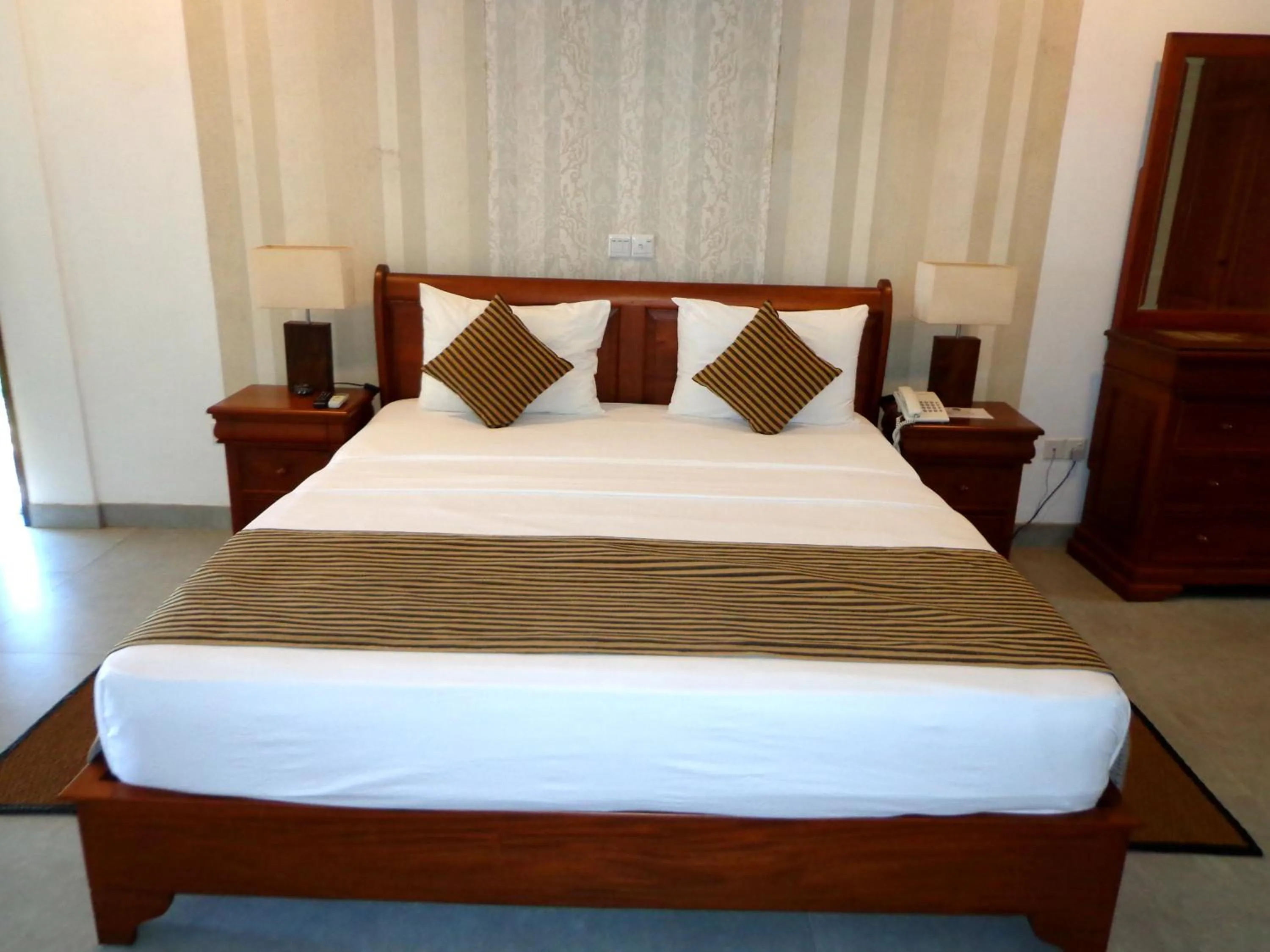 Bed in Paradise Beach Club