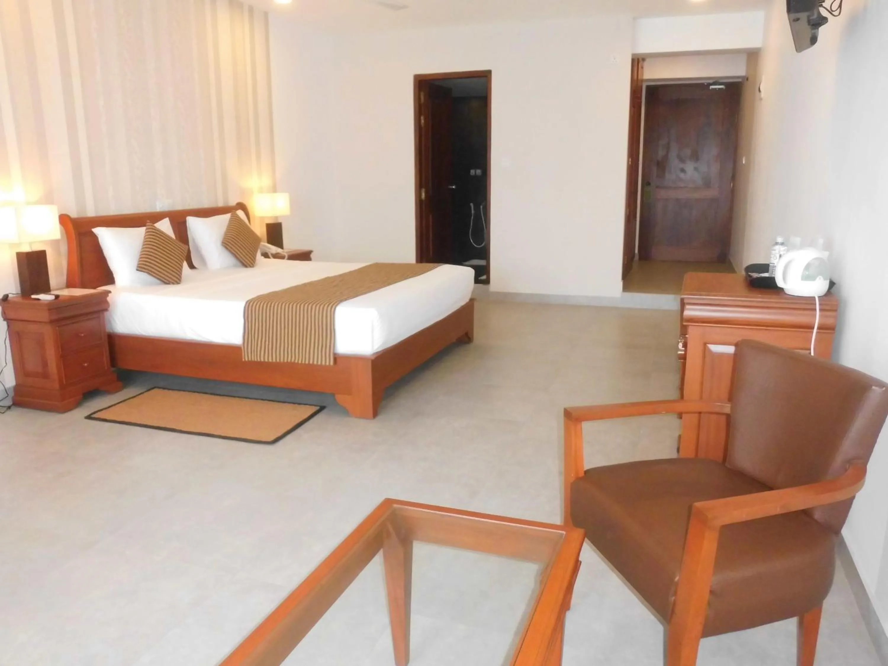 Photo of the whole room, Bed in Paradise Beach Club