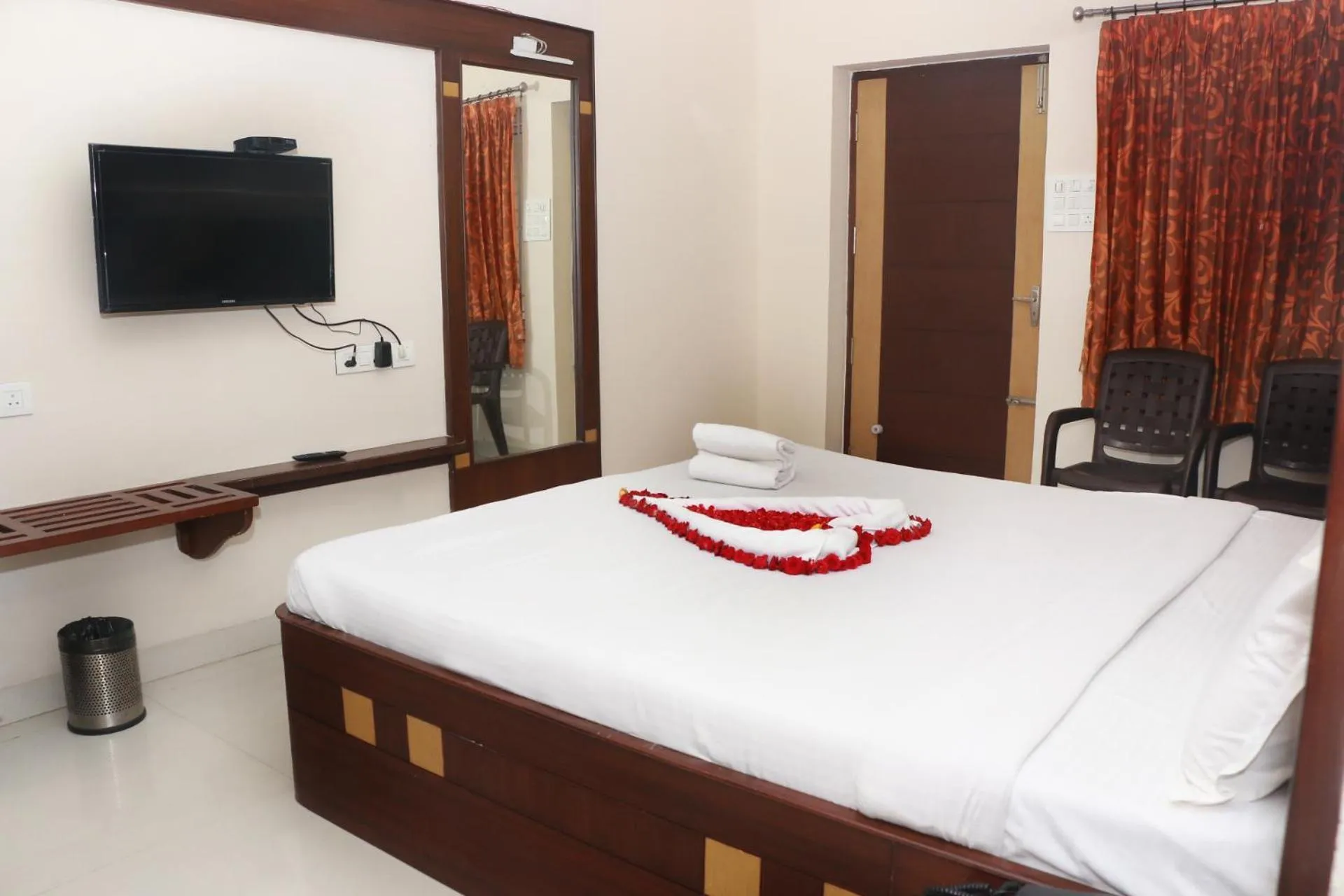 Bed in Elgozo Hotel Dreams Parasise