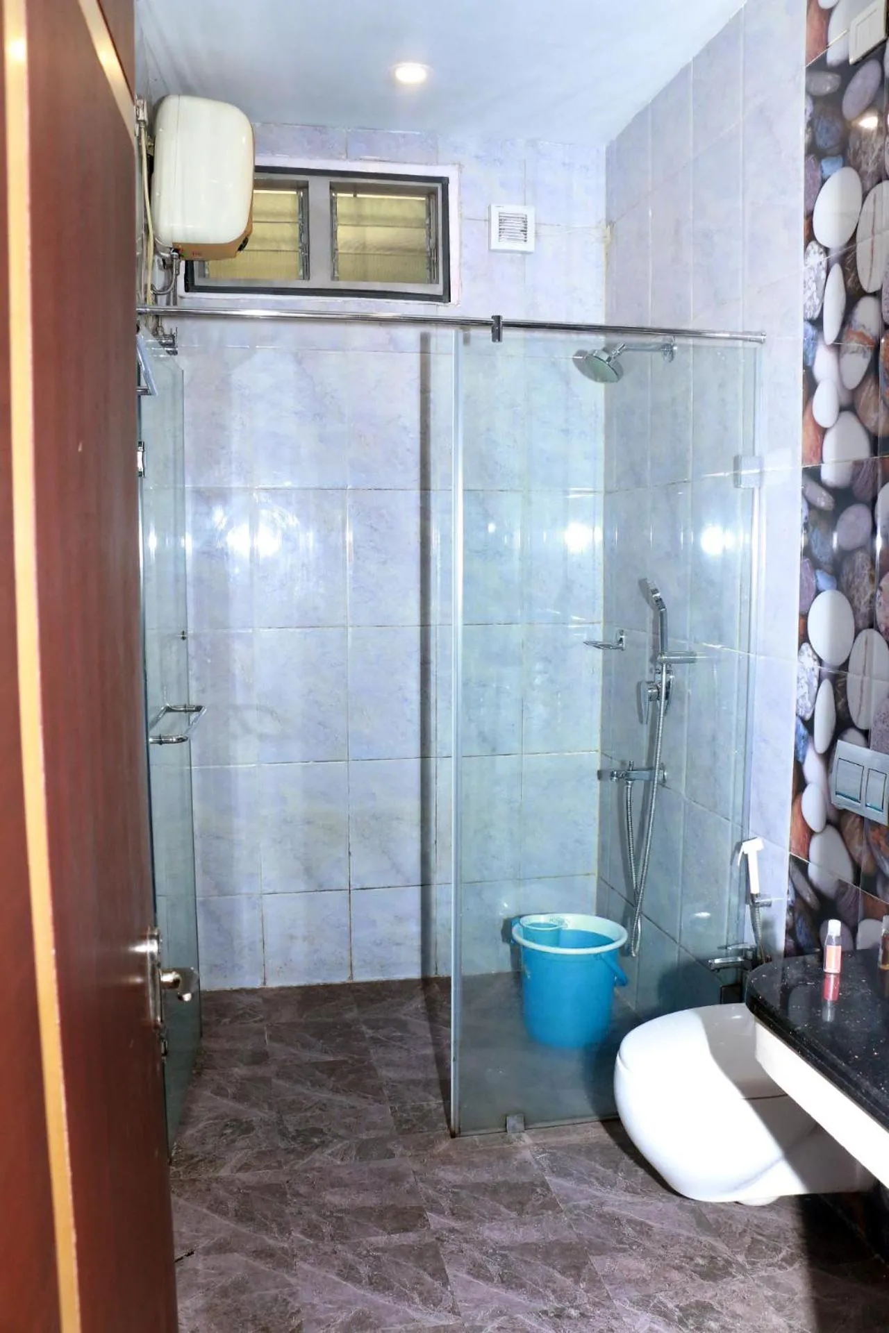 Shower in Elgozo Hotel Dreams Parasise