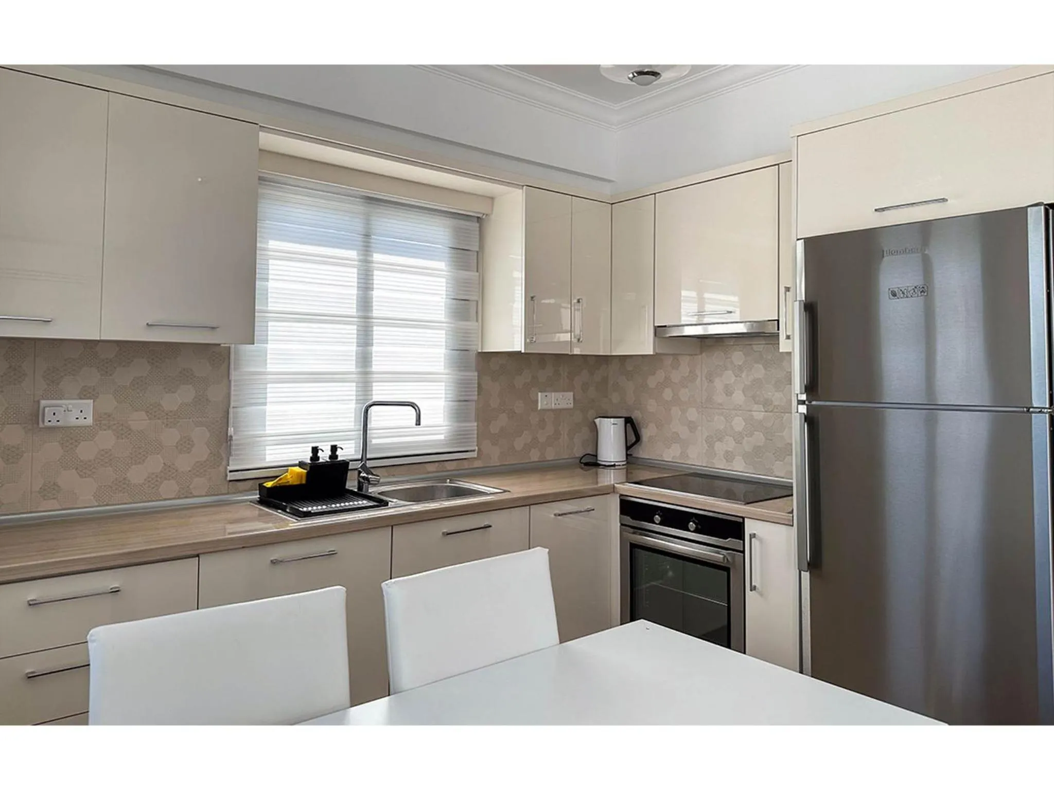 Kitchen or kitchenette in The Diamond Hidden Suites