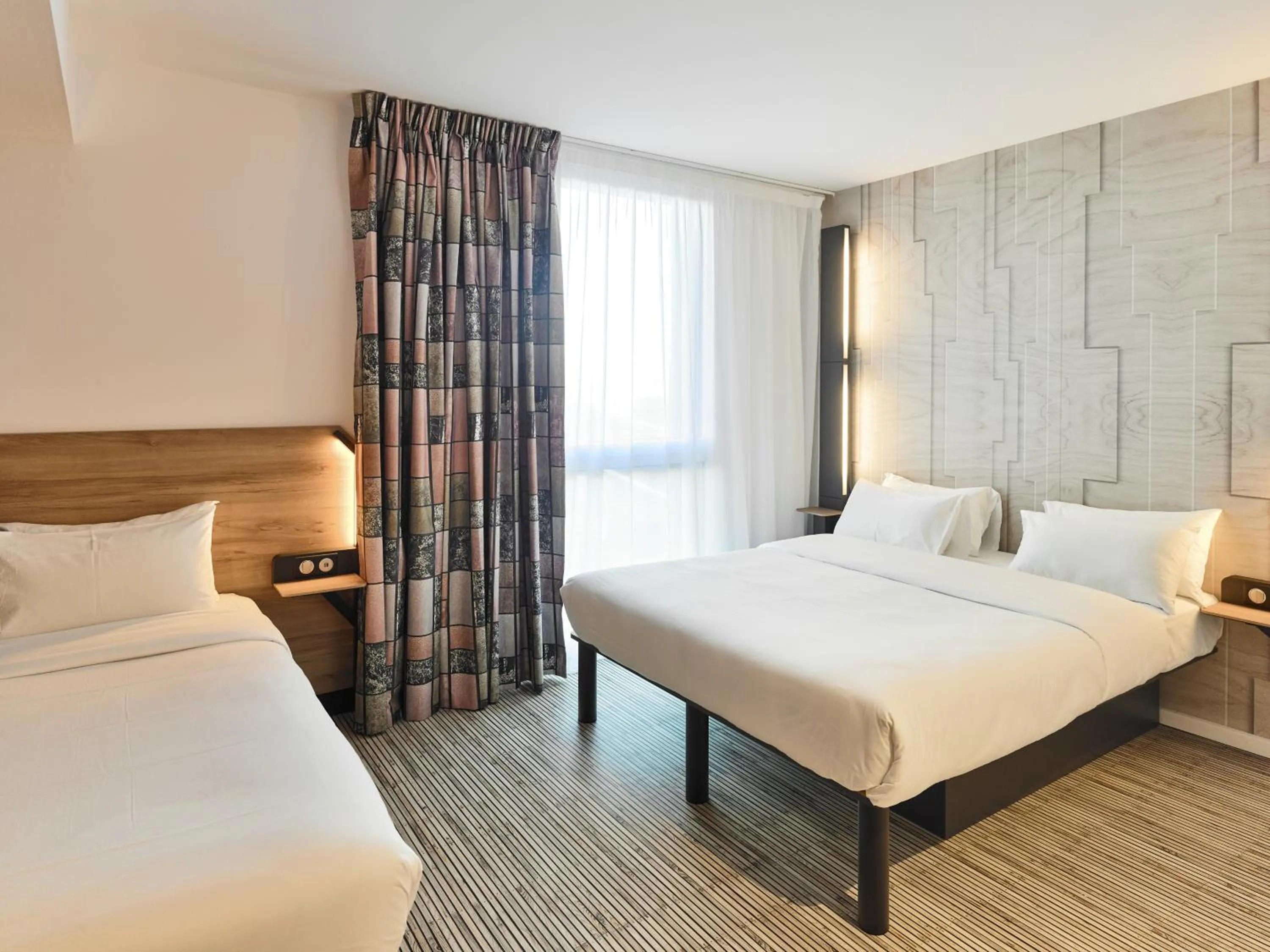 Bedroom, Bed in B&B HOTEL Marne-la-Vallée Val d'Europe