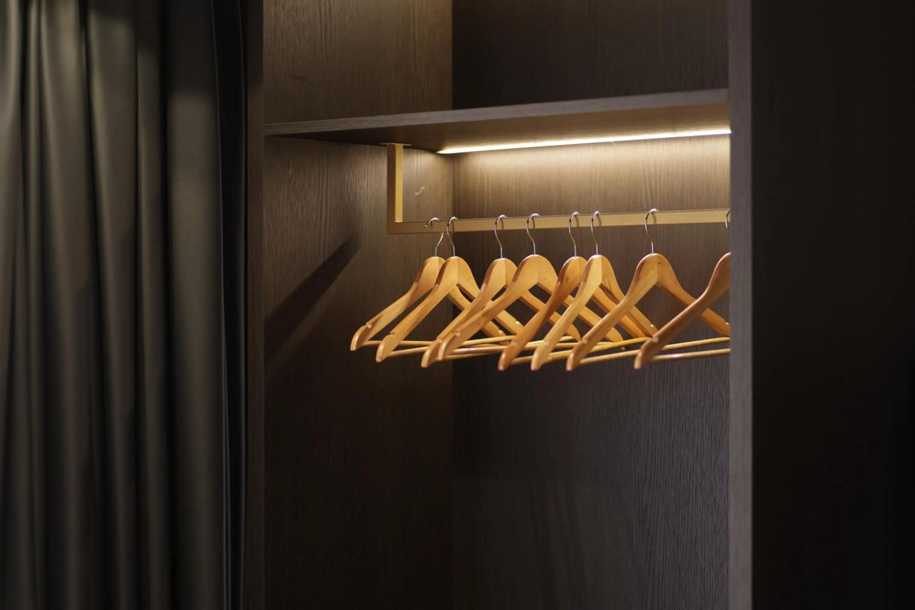 wardrobe in Gremmy Boutique Hotel