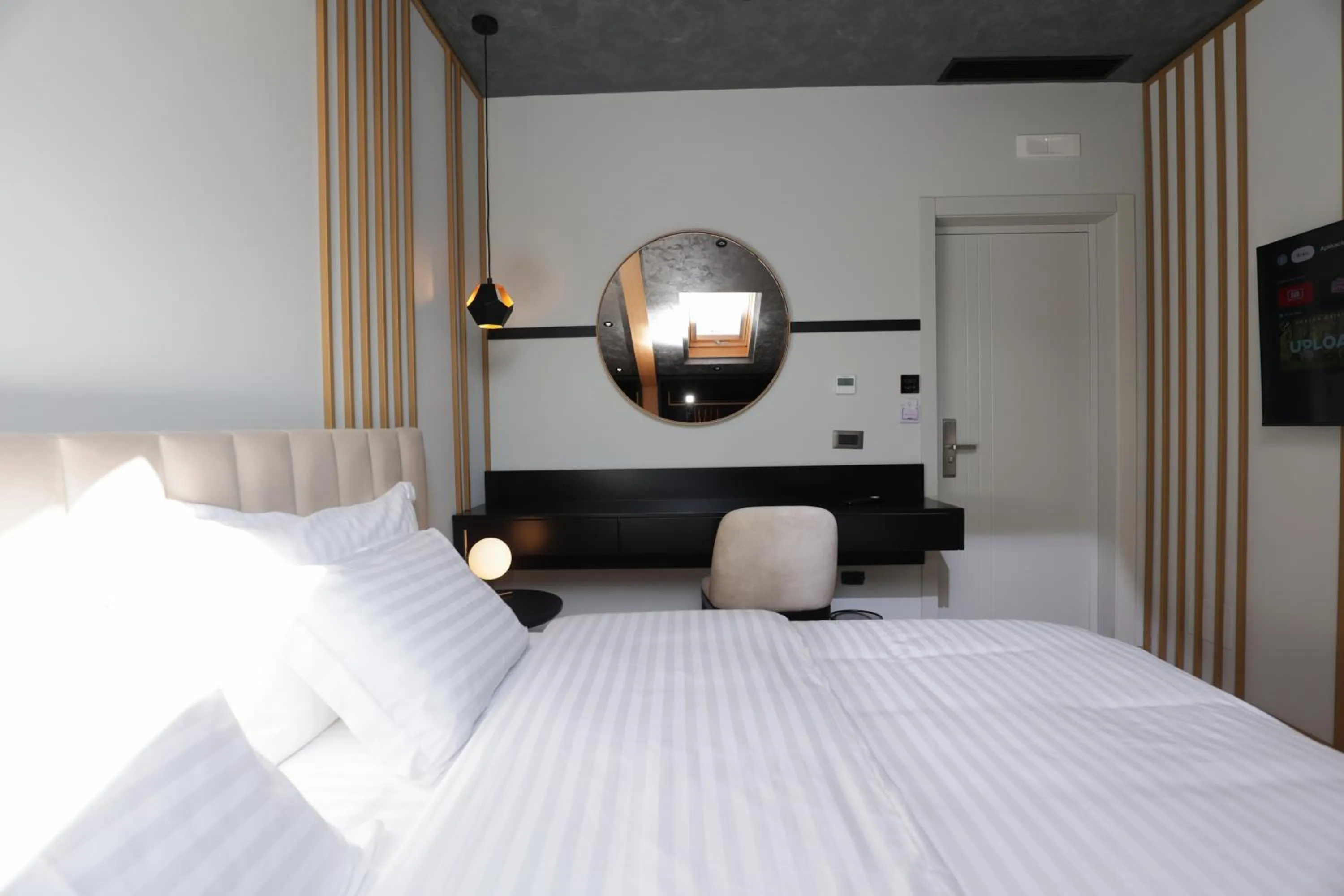 Bedroom, Bed in Gremmy Boutique Hotel