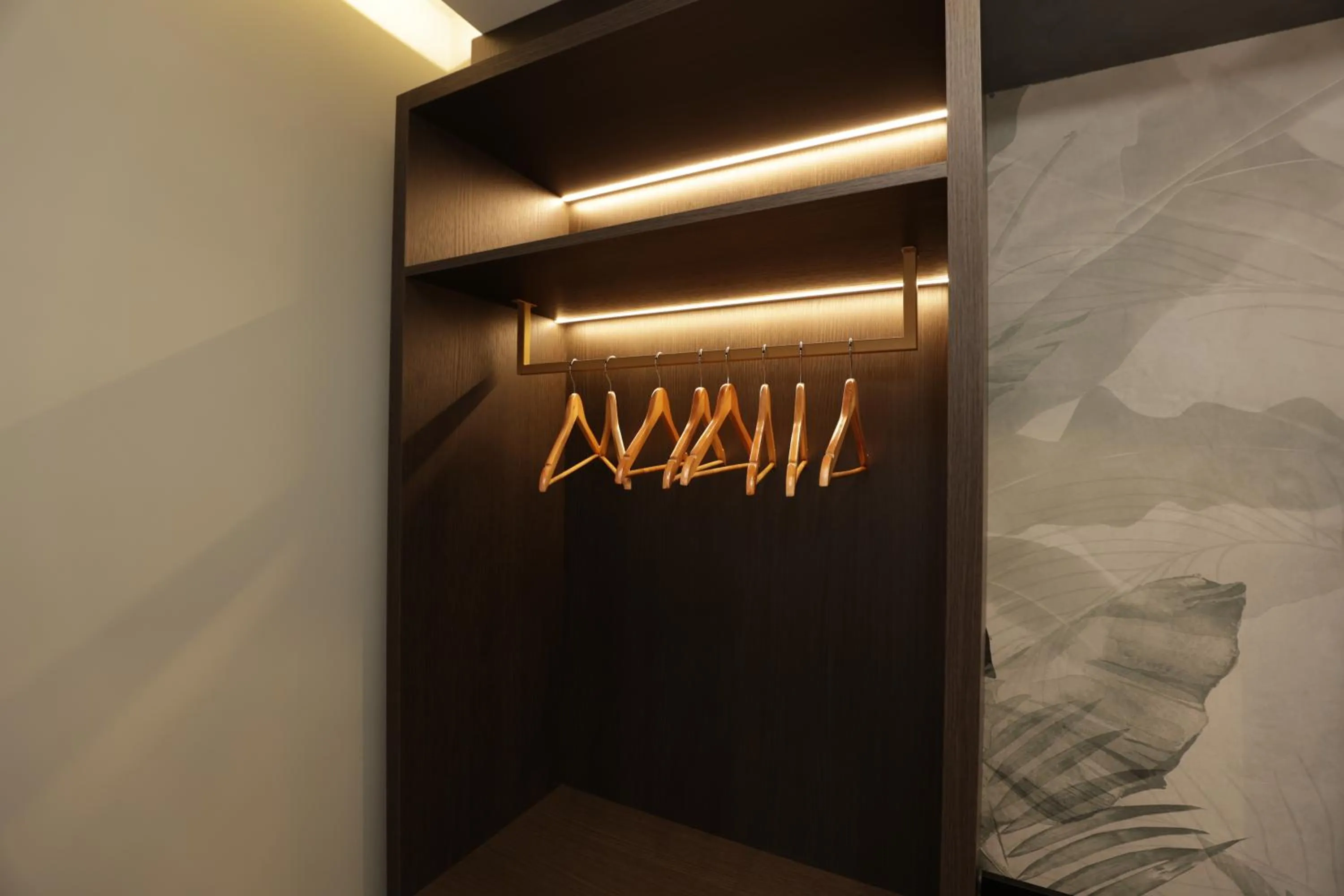 wardrobe in Gremmy Boutique Hotel